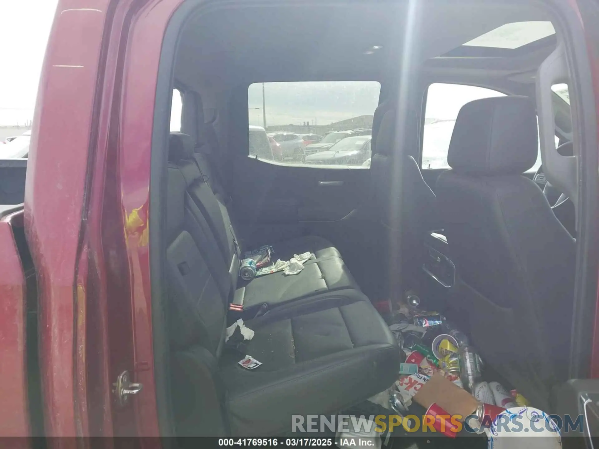 8 Photograph of a damaged car 3GTU9DED2LG252018 GMC SIERRA 1500 2020
