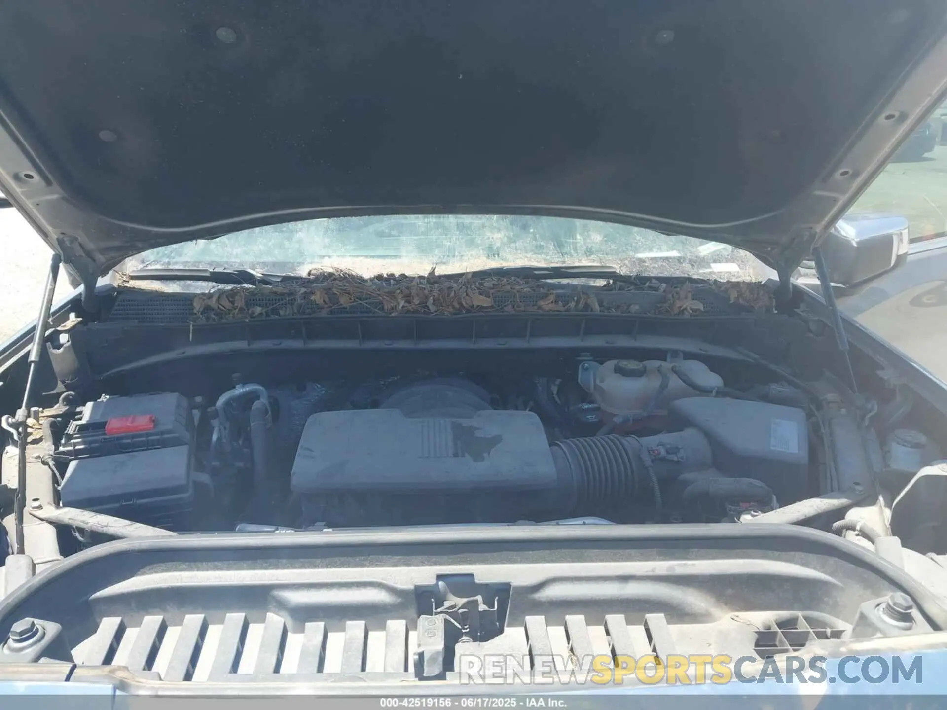 10 Photograph of a damaged car 3GTU9DED4LG363332 GMC SIERRA 1500 2020