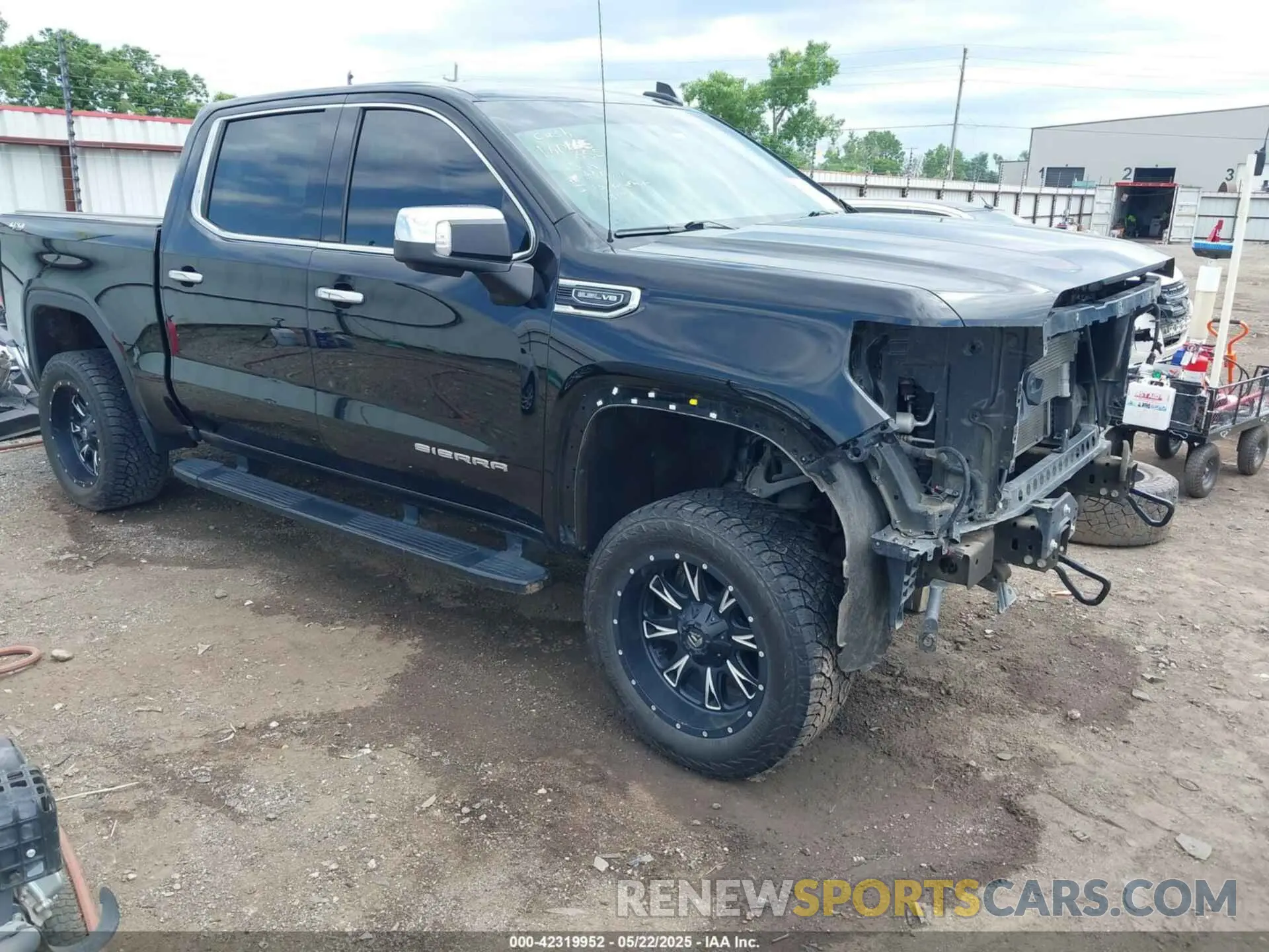 1 Photograph of a damaged car 3GTU9DED6LG133243 GMC SIERRA 1500 2020
