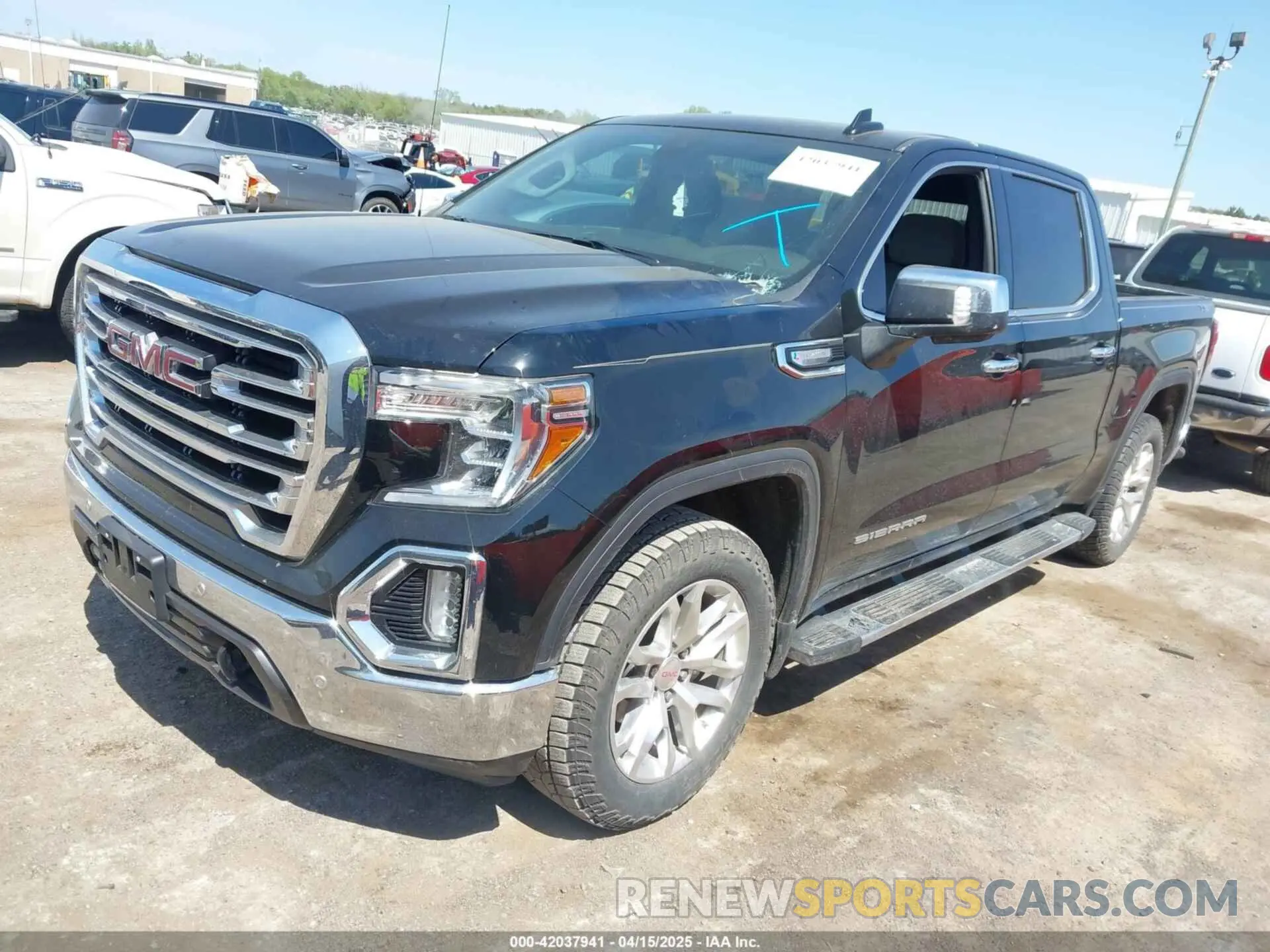 2 Photograph of a damaged car 3GTU9DED6LG299259 GMC SIERRA 1500 2020