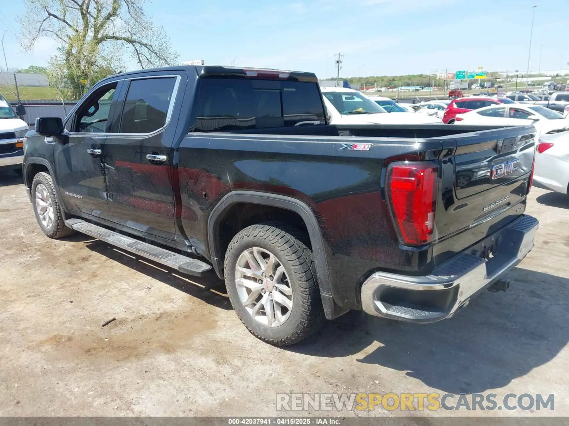 3 Photograph of a damaged car 3GTU9DED6LG299259 GMC SIERRA 1500 2020