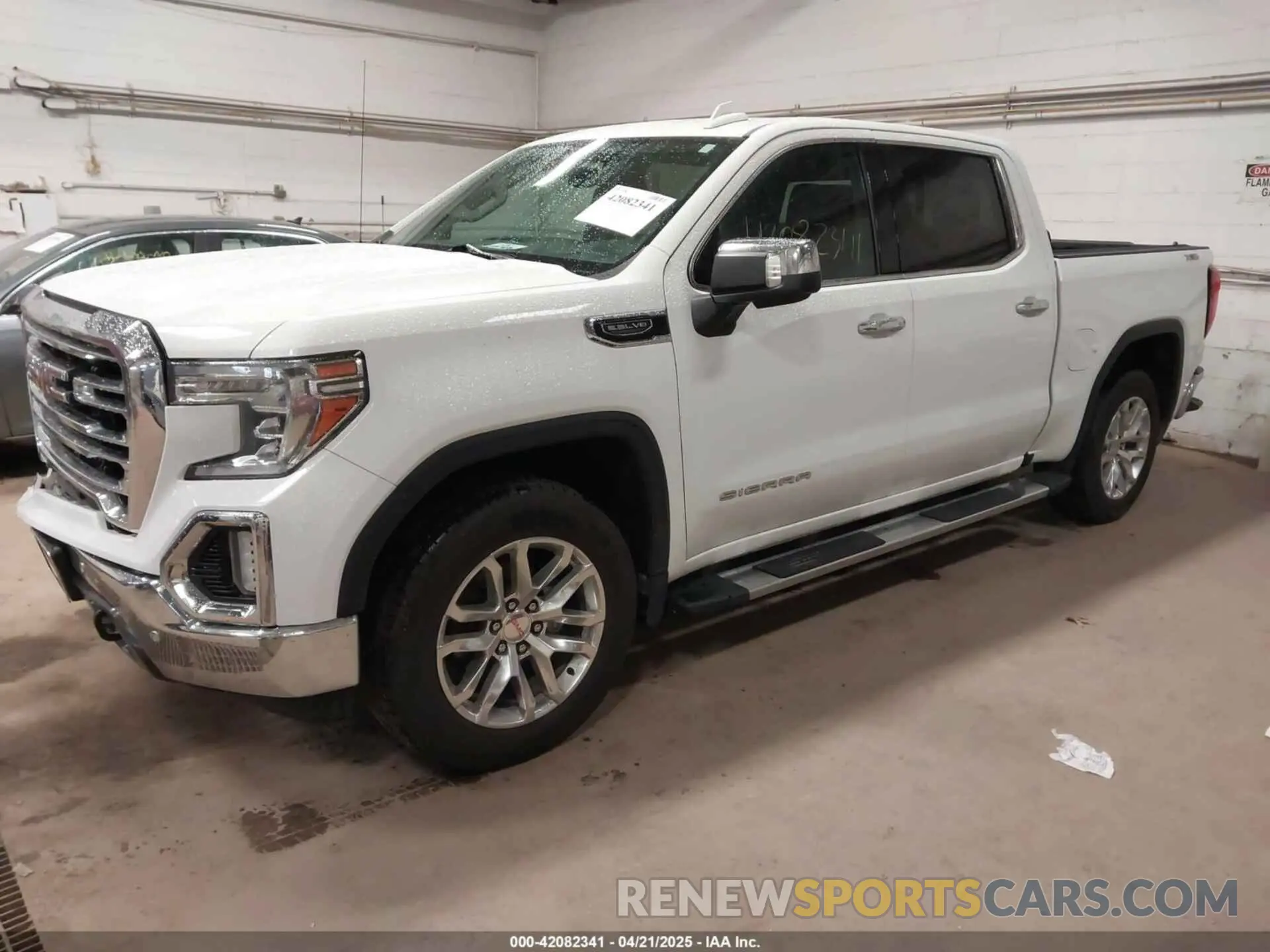 2 Photograph of a damaged car 3GTU9DED6LG356866 GMC SIERRA 1500 2020