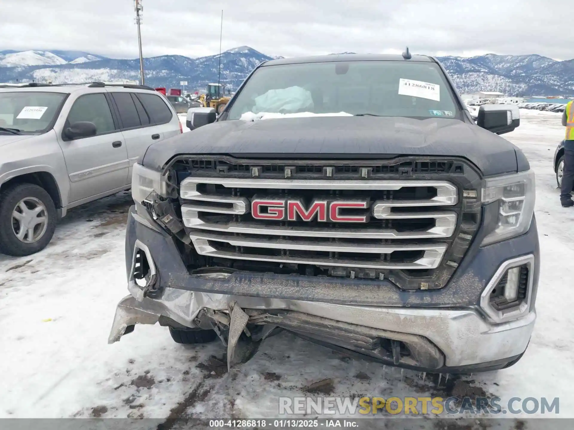 12 Photograph of a damaged car 3GTU9DED7LG343723 GMC SIERRA 1500 2020