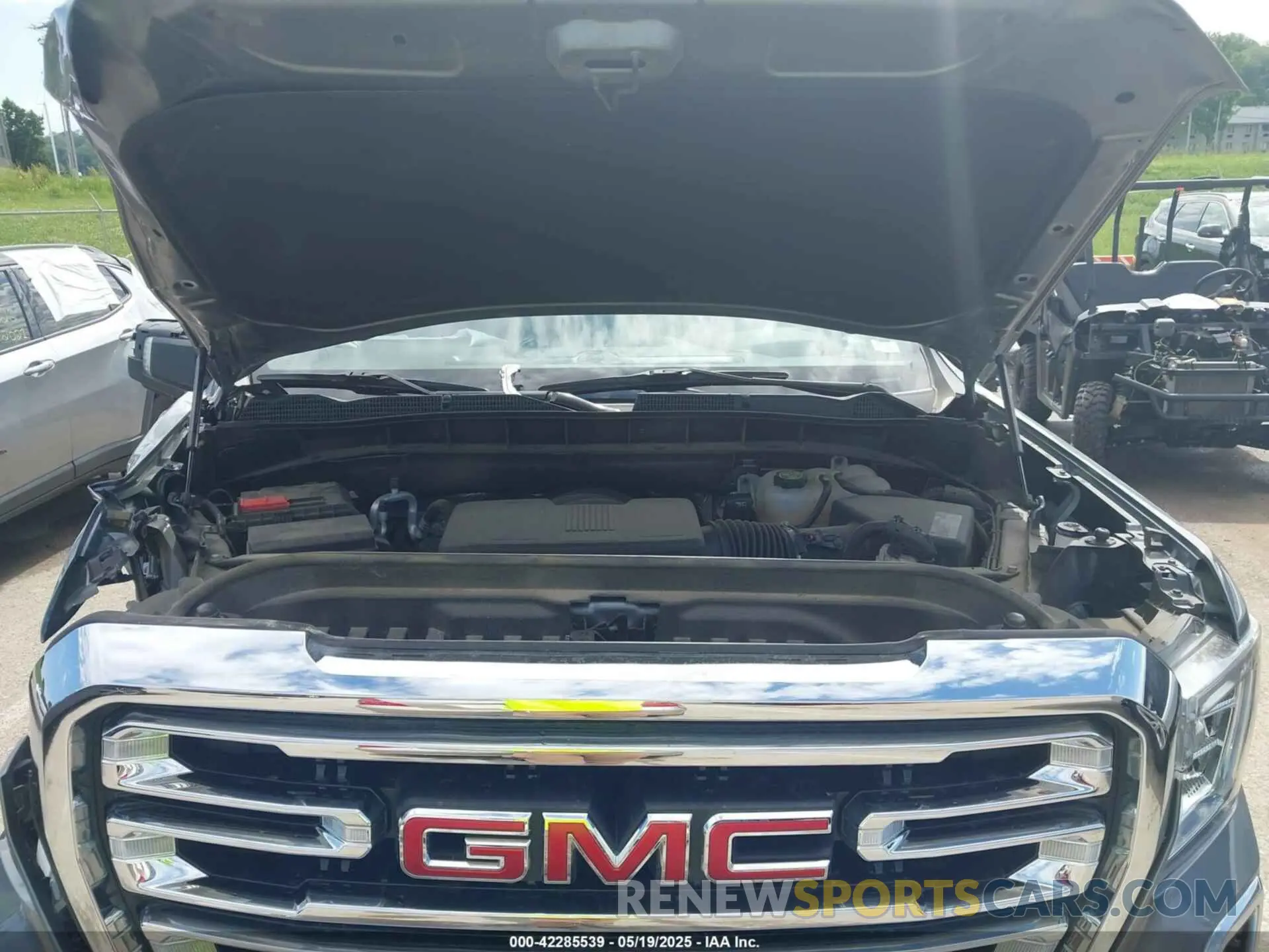 10 Photograph of a damaged car 3GTU9DED8LG417473 GMC SIERRA 1500 2020