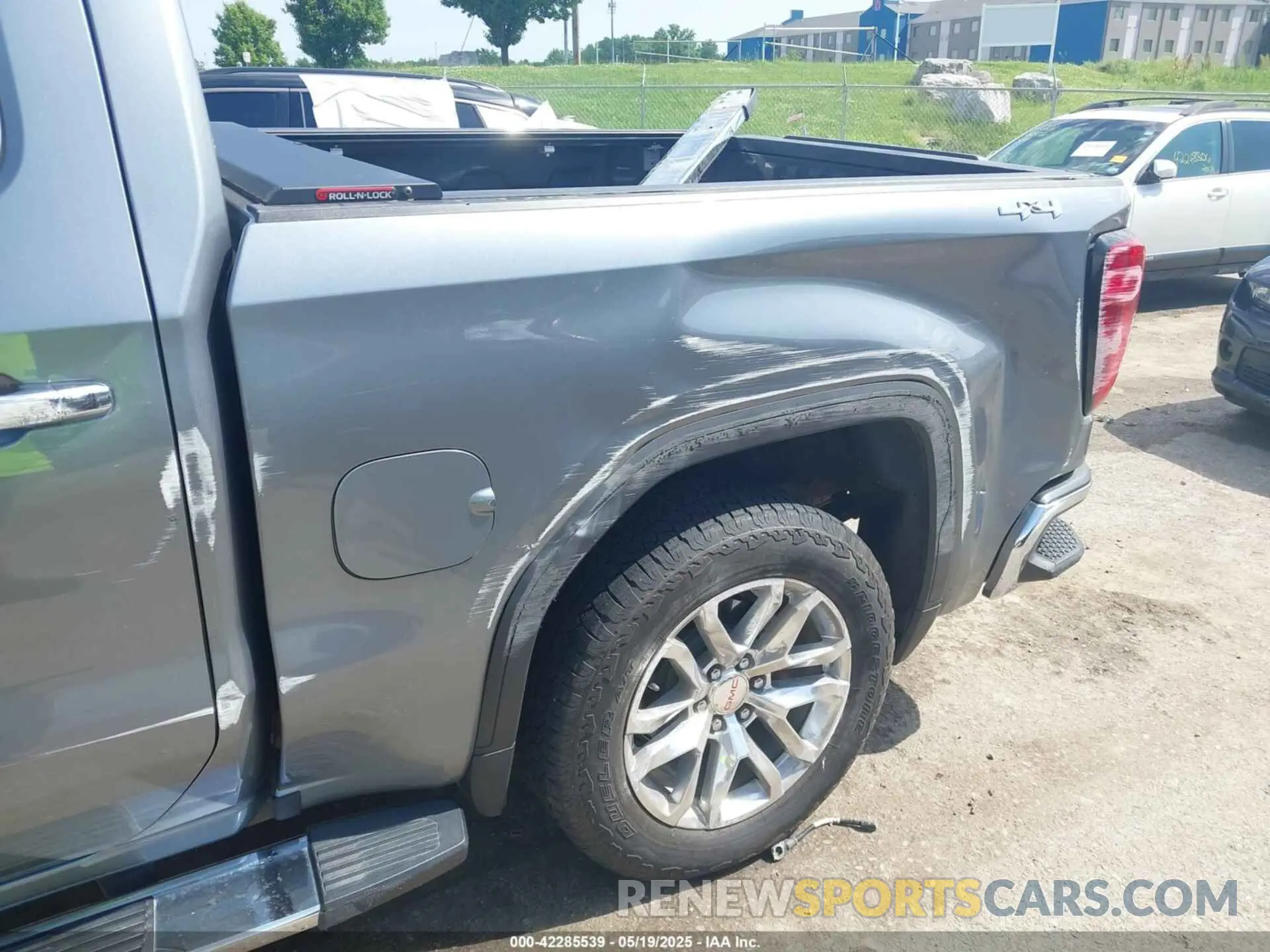 20 Photograph of a damaged car 3GTU9DED8LG417473 GMC SIERRA 1500 2020