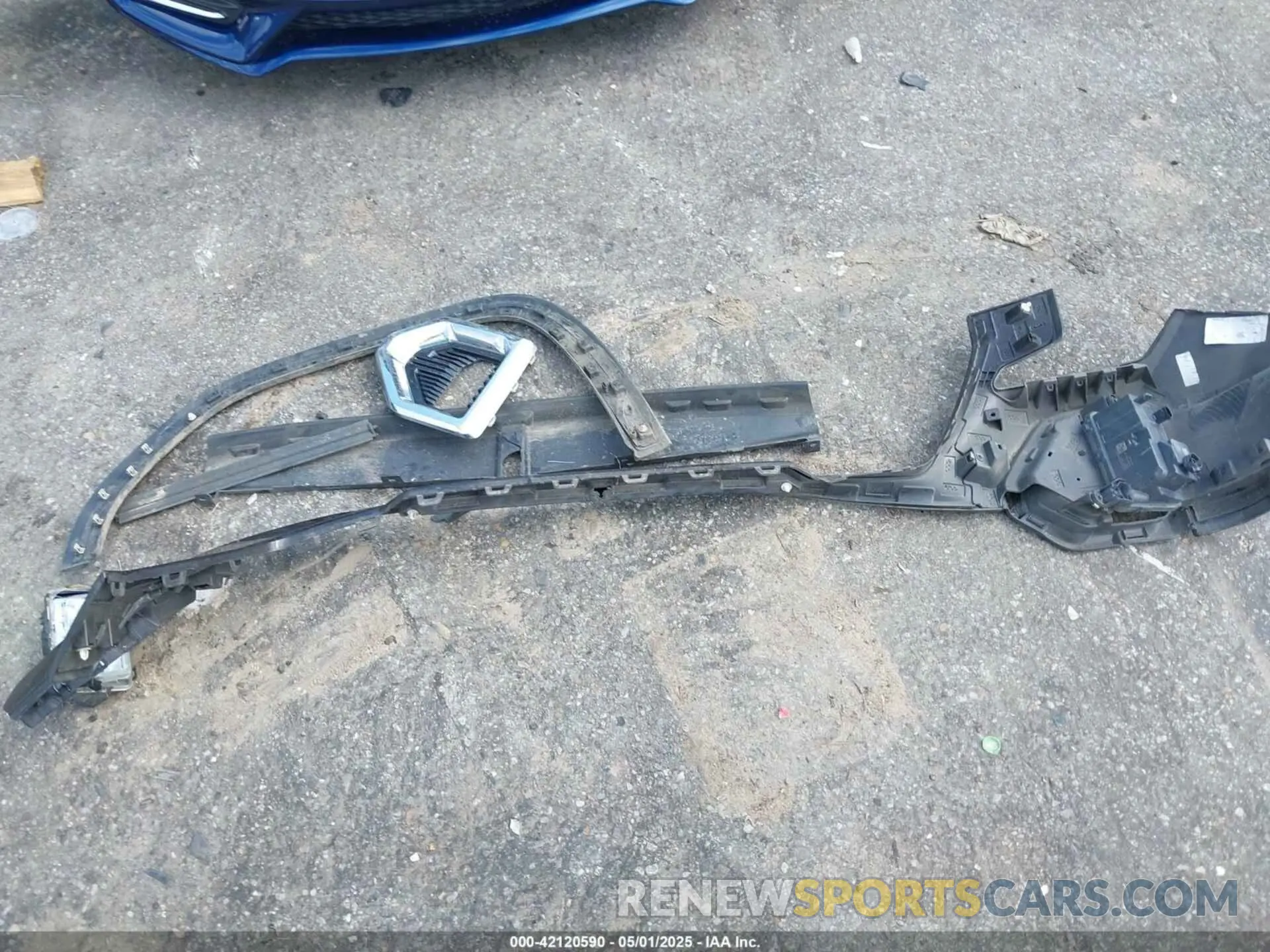 12 Photograph of a damaged car 3GTU9DED9LG286487 GMC SIERRA 1500 2020