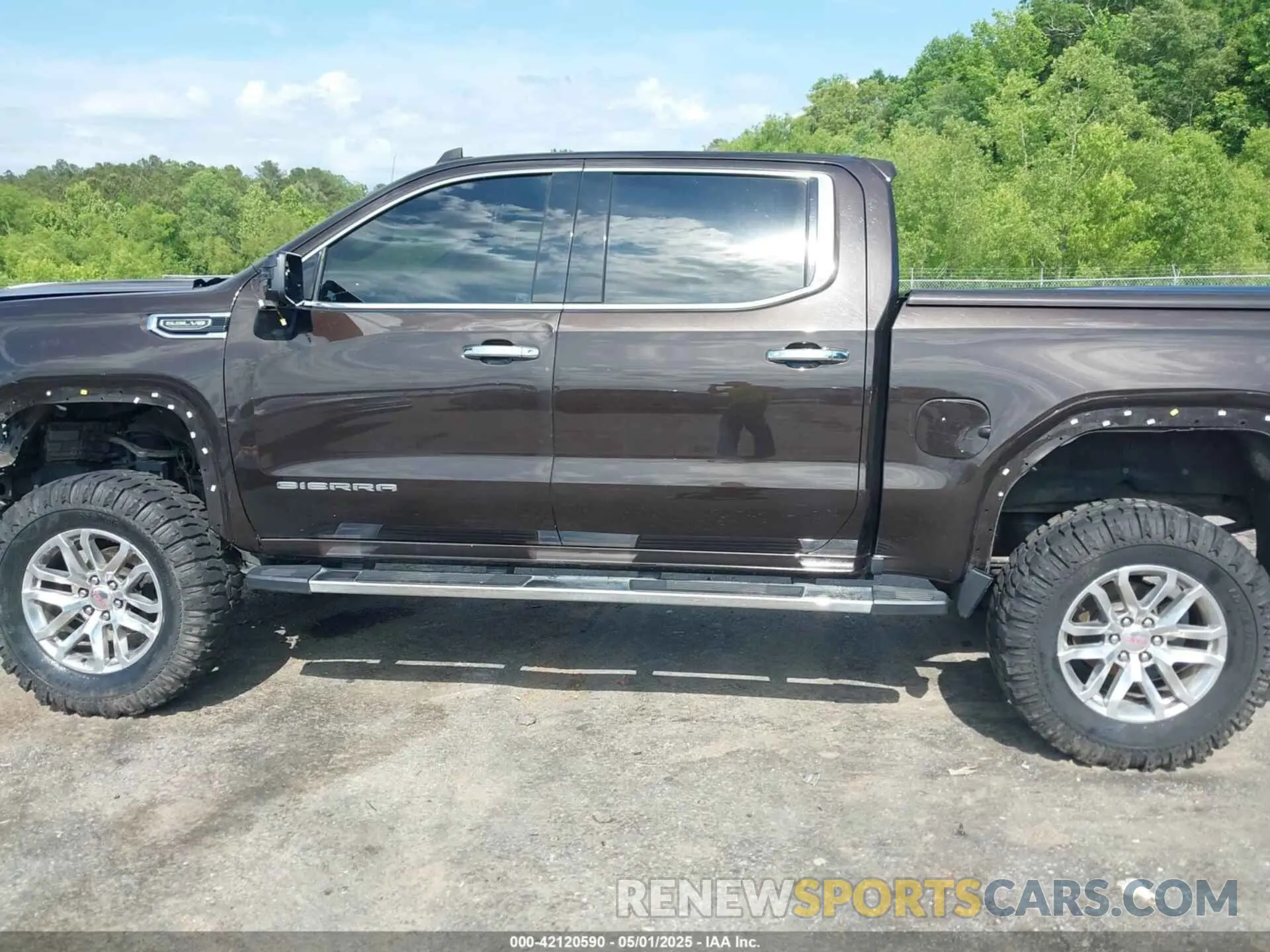 15 Photograph of a damaged car 3GTU9DED9LG286487 GMC SIERRA 1500 2020