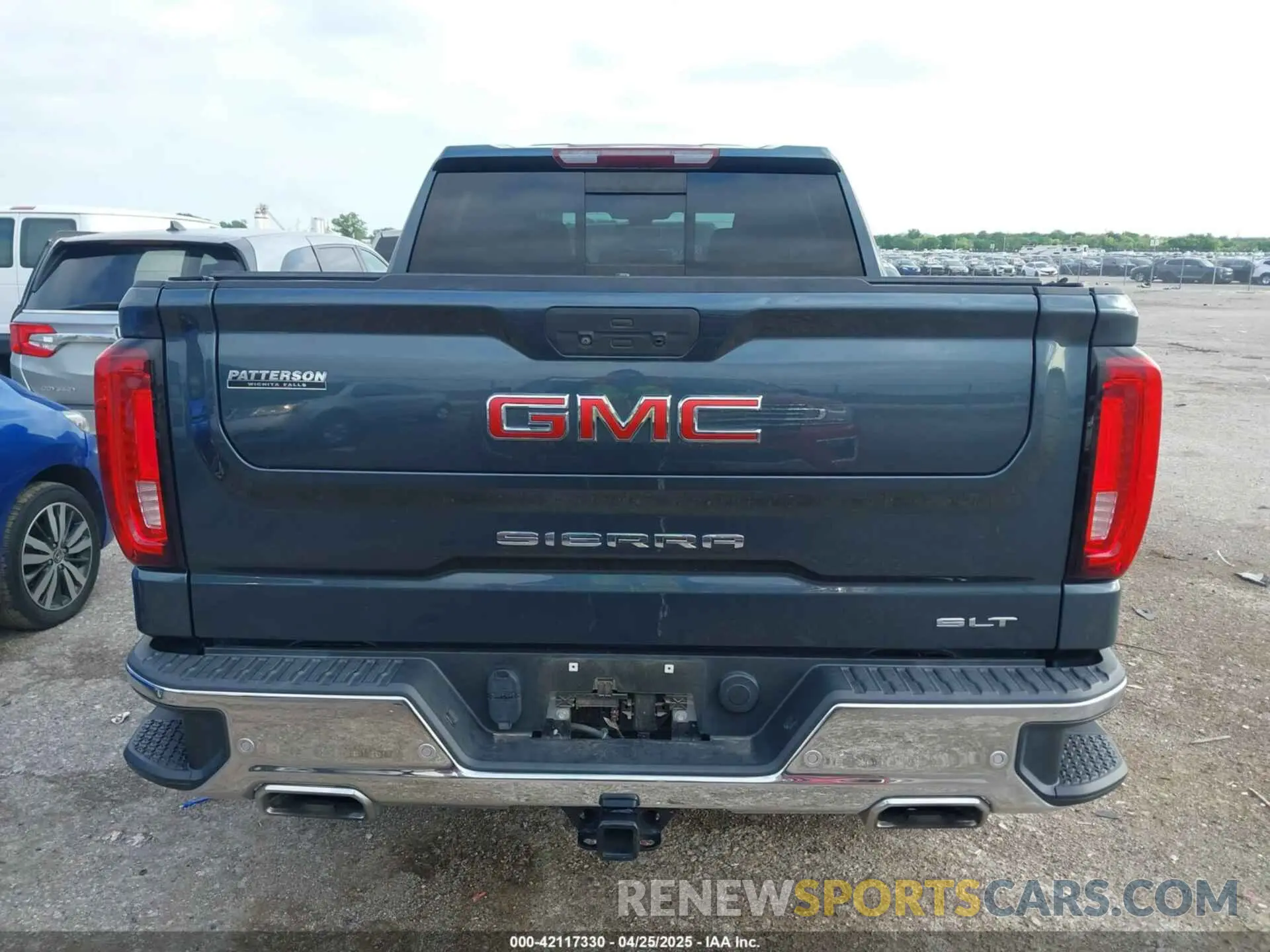 16 Photograph of a damaged car 3GTU9DED9LG410046 GMC SIERRA 1500 2020