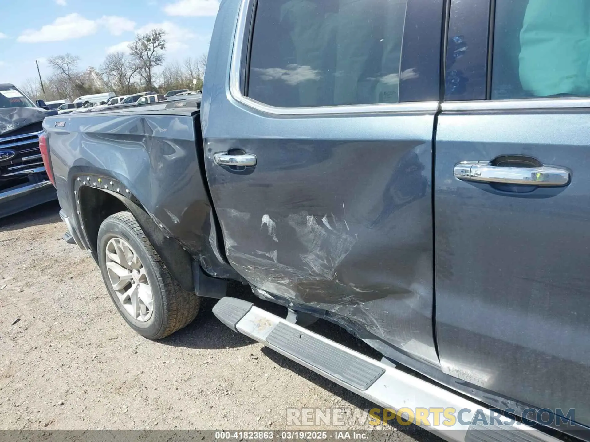 6 Photograph of a damaged car 3GTU9DET4LG265392 GMC SIERRA 1500 2020