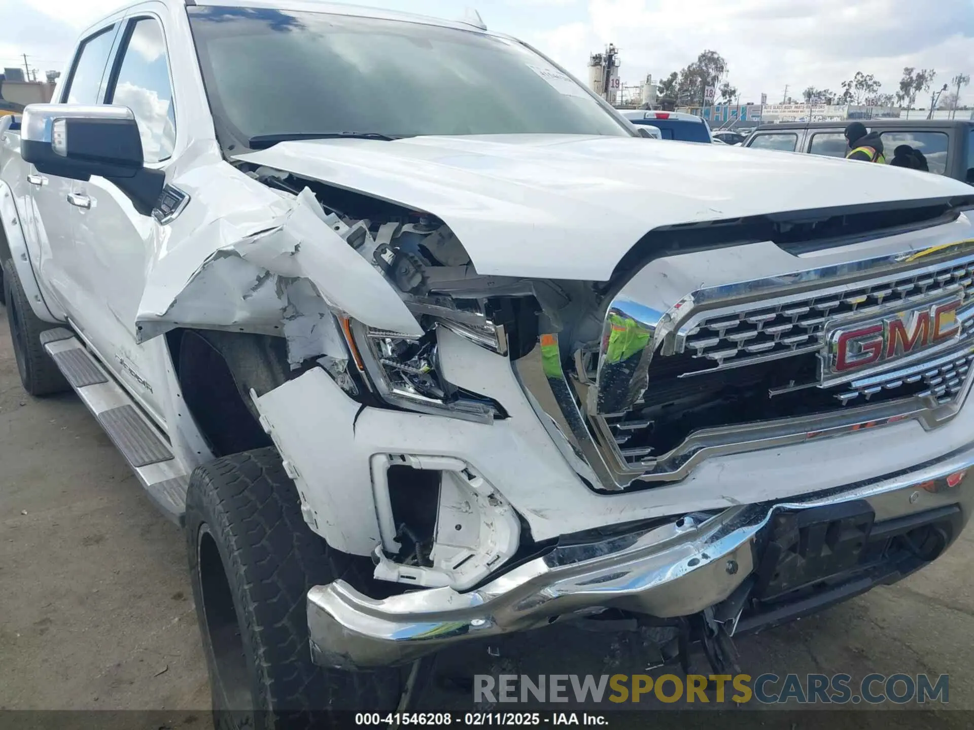 6 Photograph of a damaged car 3GTU9DETXLG292712 GMC SIERRA 1500 2020