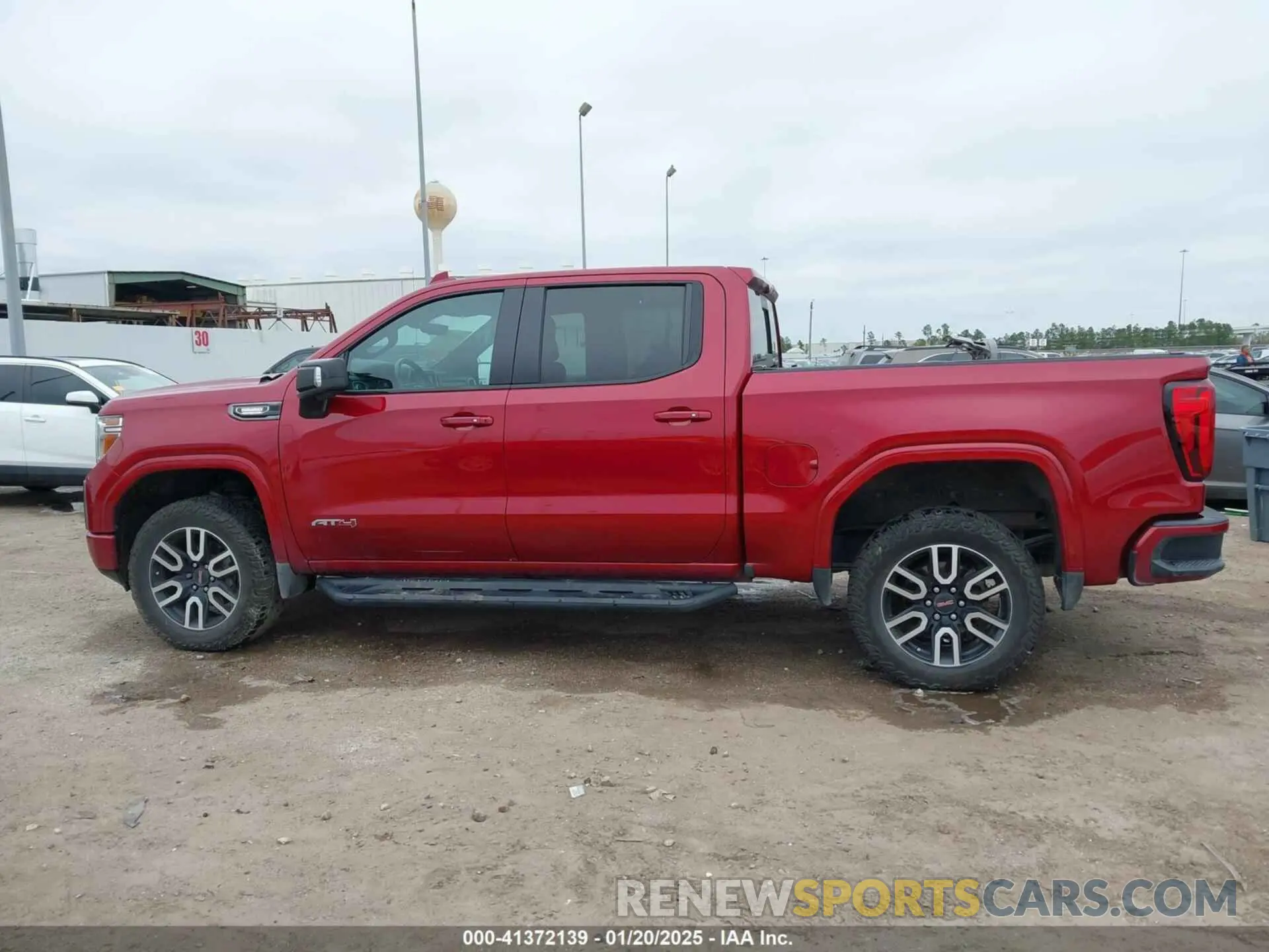 13 Photograph of a damaged car 3GTU9EET6LG226731 GMC SIERRA 1500 2020