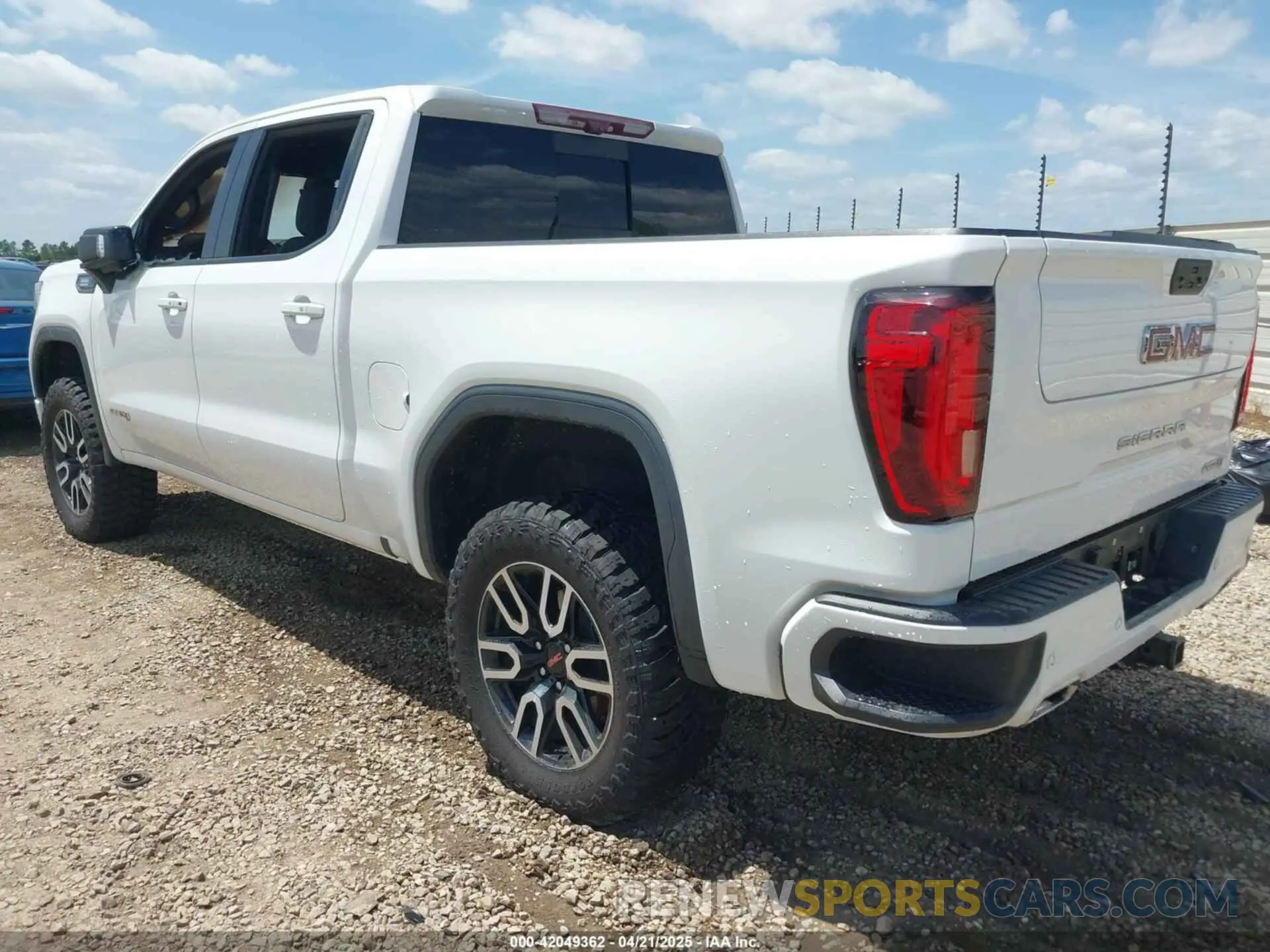 3 Photograph of a damaged car 3GTU9EETXLG450276 GMC SIERRA 1500 2020