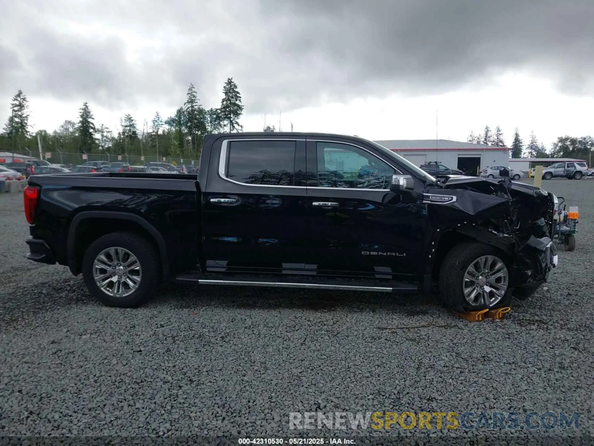 14 Photograph of a damaged car 3GTU9FED3LG175347 GMC SIERRA 1500 2020