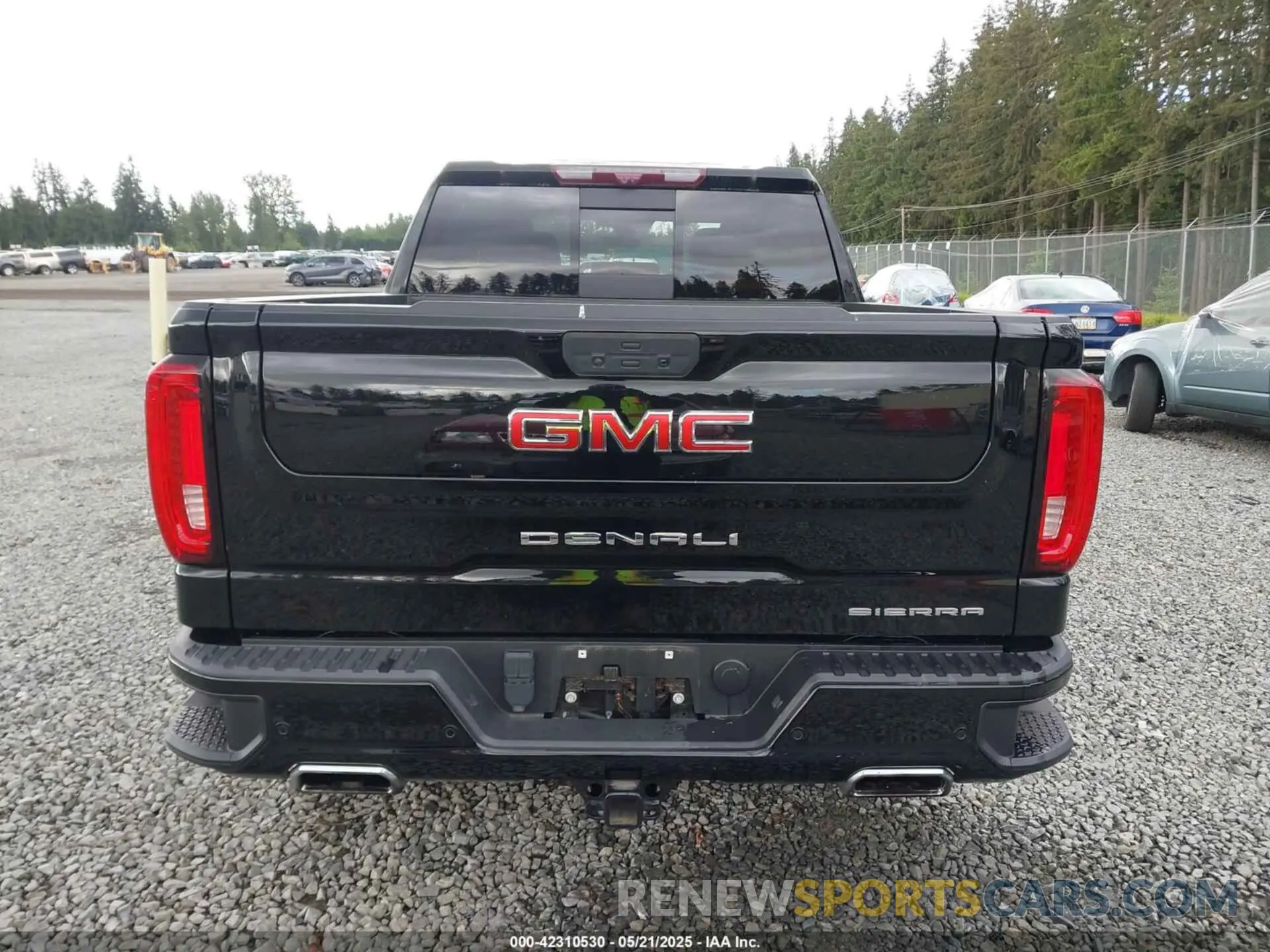 17 Photograph of a damaged car 3GTU9FED3LG175347 GMC SIERRA 1500 2020