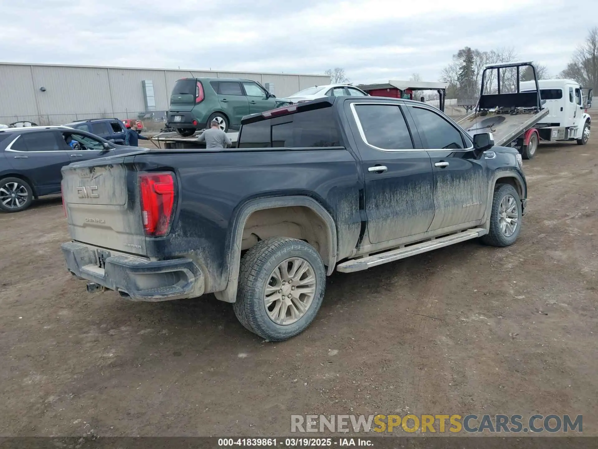 4 Photograph of a damaged car 3GTU9FED5LG249125 GMC SIERRA 1500 2020