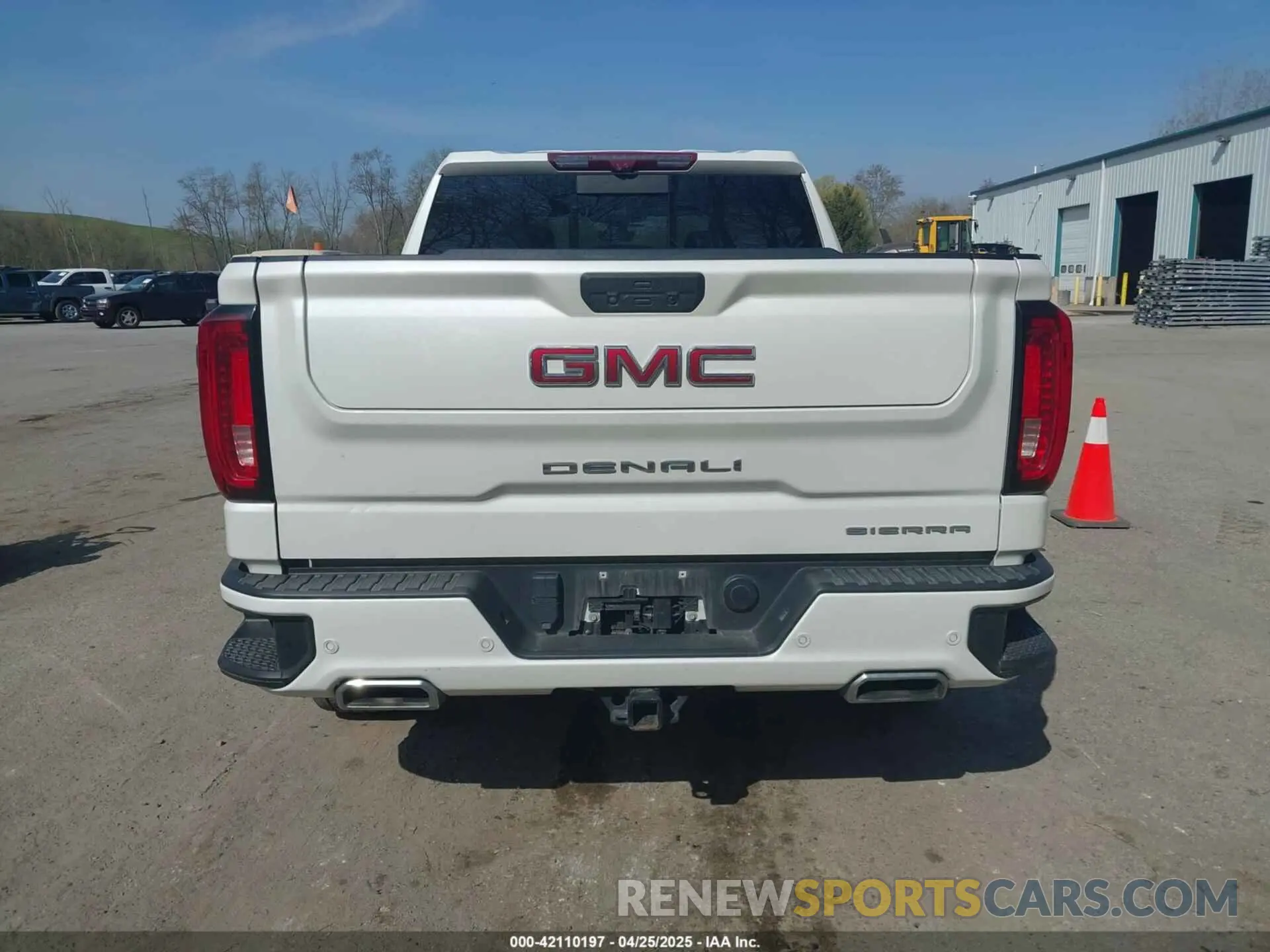 16 Photograph of a damaged car 3GTU9FEL1LG430780 GMC SIERRA 1500 2020