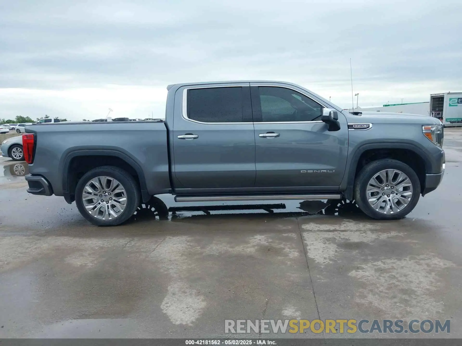13 Photograph of a damaged car 3GTU9FEL2LG360724 GMC SIERRA 1500 2020