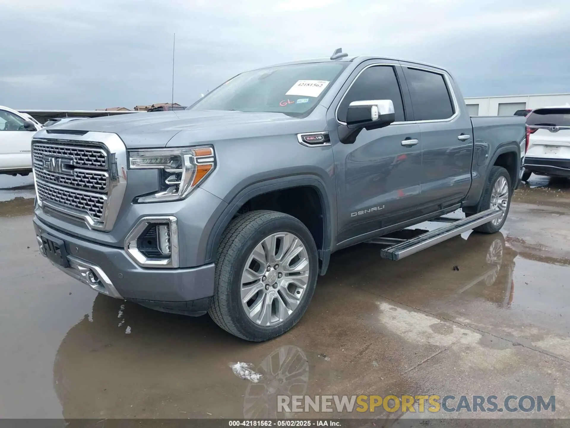 2 Photograph of a damaged car 3GTU9FEL2LG360724 GMC SIERRA 1500 2020