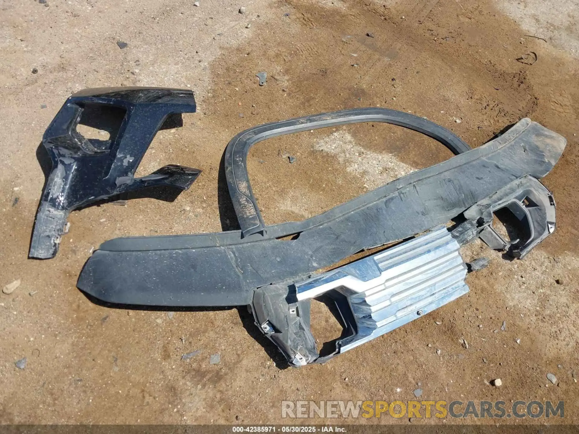 12 Photograph of a damaged car 3GTU9FEL3LG286729 GMC SIERRA 1500 2020