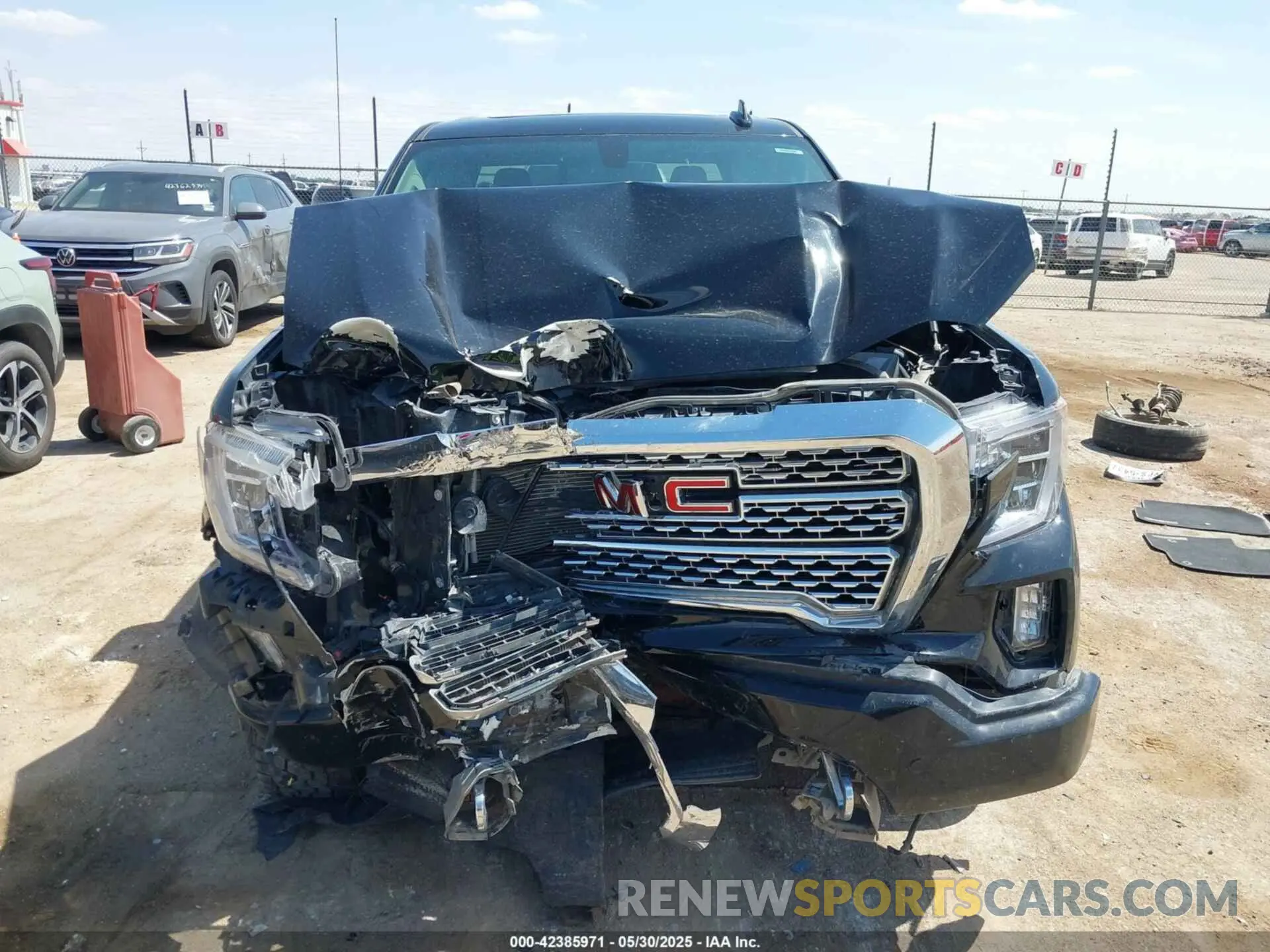 13 Photograph of a damaged car 3GTU9FEL3LG286729 GMC SIERRA 1500 2020