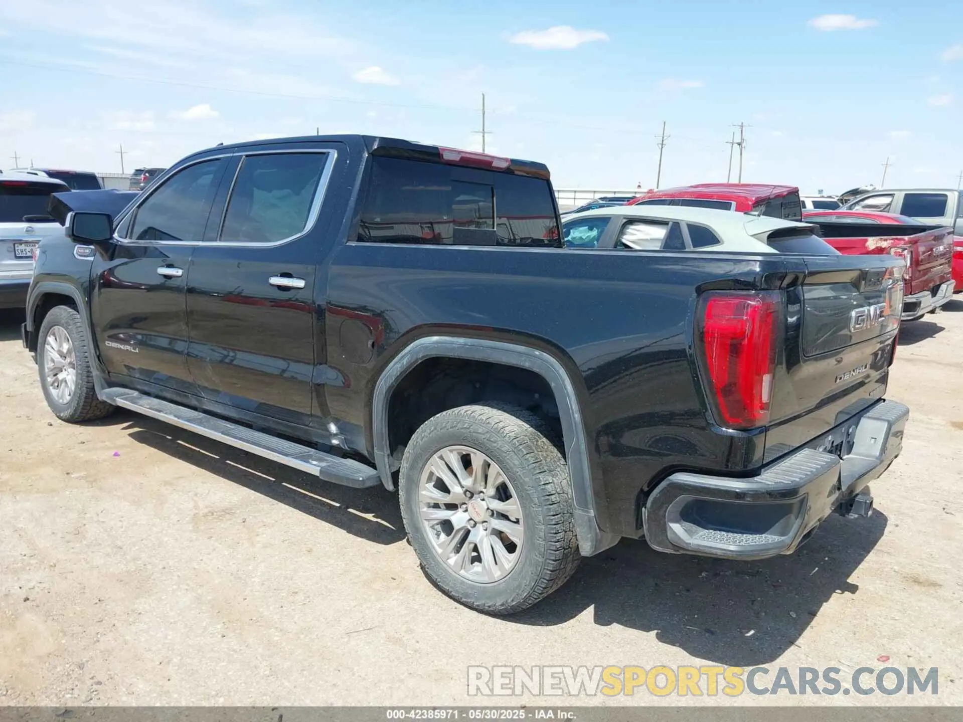 3 Photograph of a damaged car 3GTU9FEL3LG286729 GMC SIERRA 1500 2020
