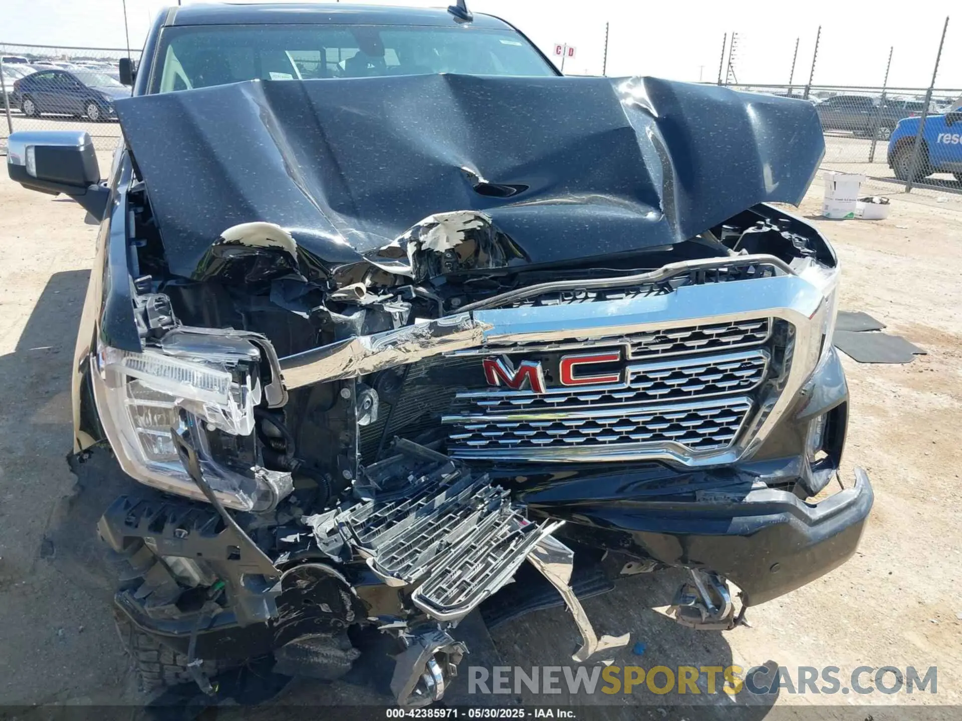 6 Photograph of a damaged car 3GTU9FEL3LG286729 GMC SIERRA 1500 2020