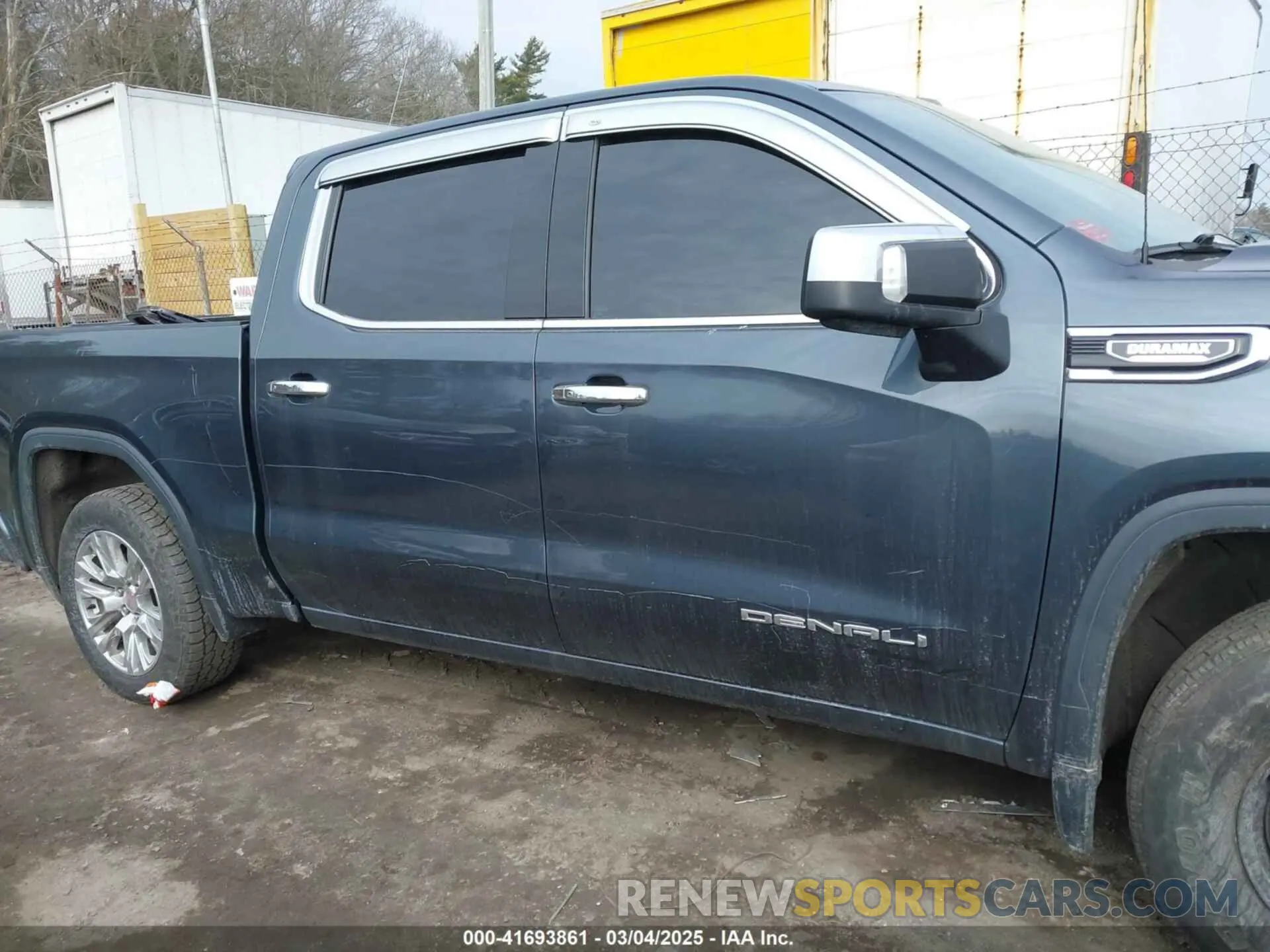 13 Photograph of a damaged car 3GTU9FET7LG224315 GMC SIERRA 1500 2020