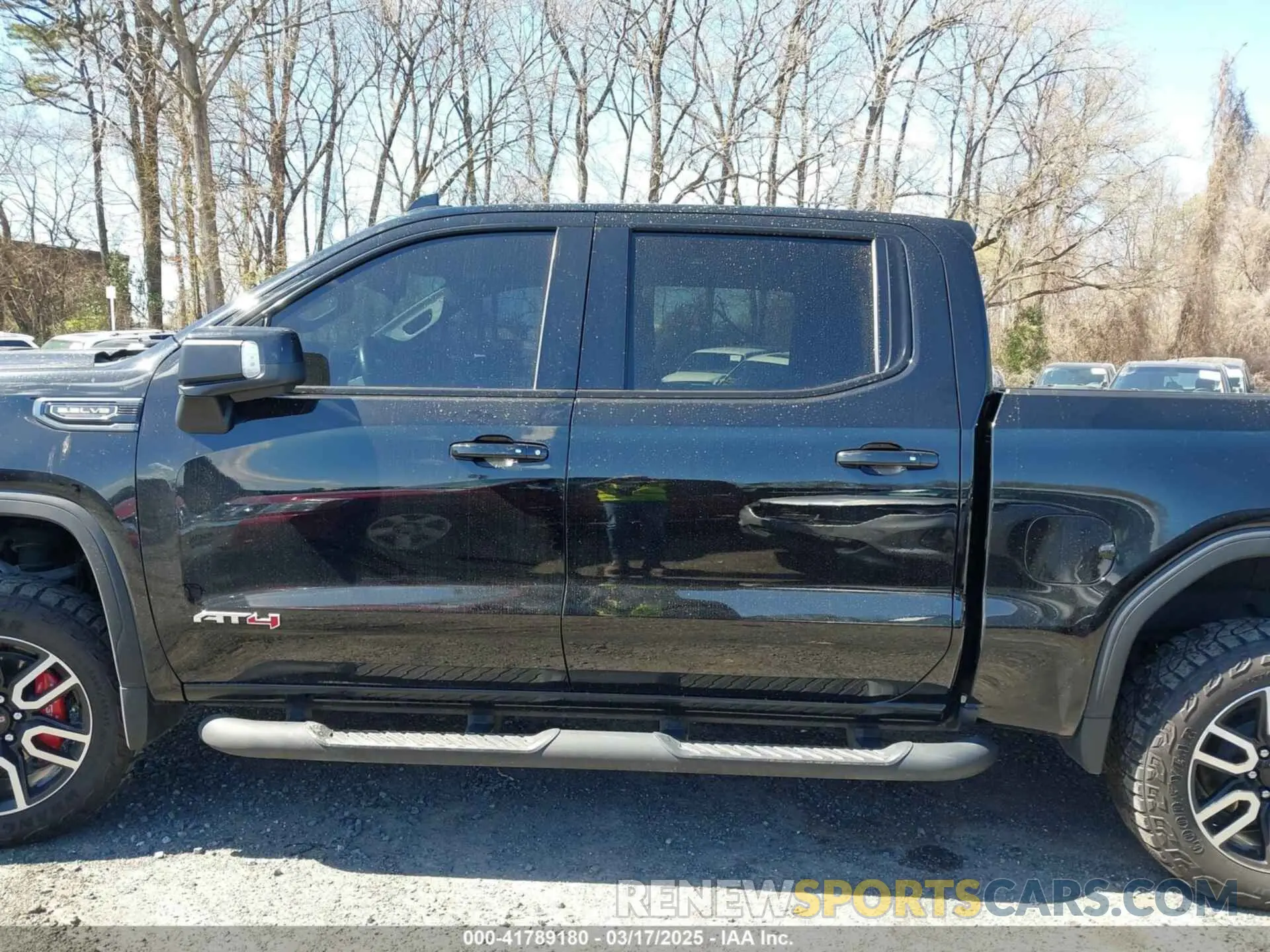 14 Photograph of a damaged car 1GTP9EED5MZ269495 GMC SIERRA 1500 2021