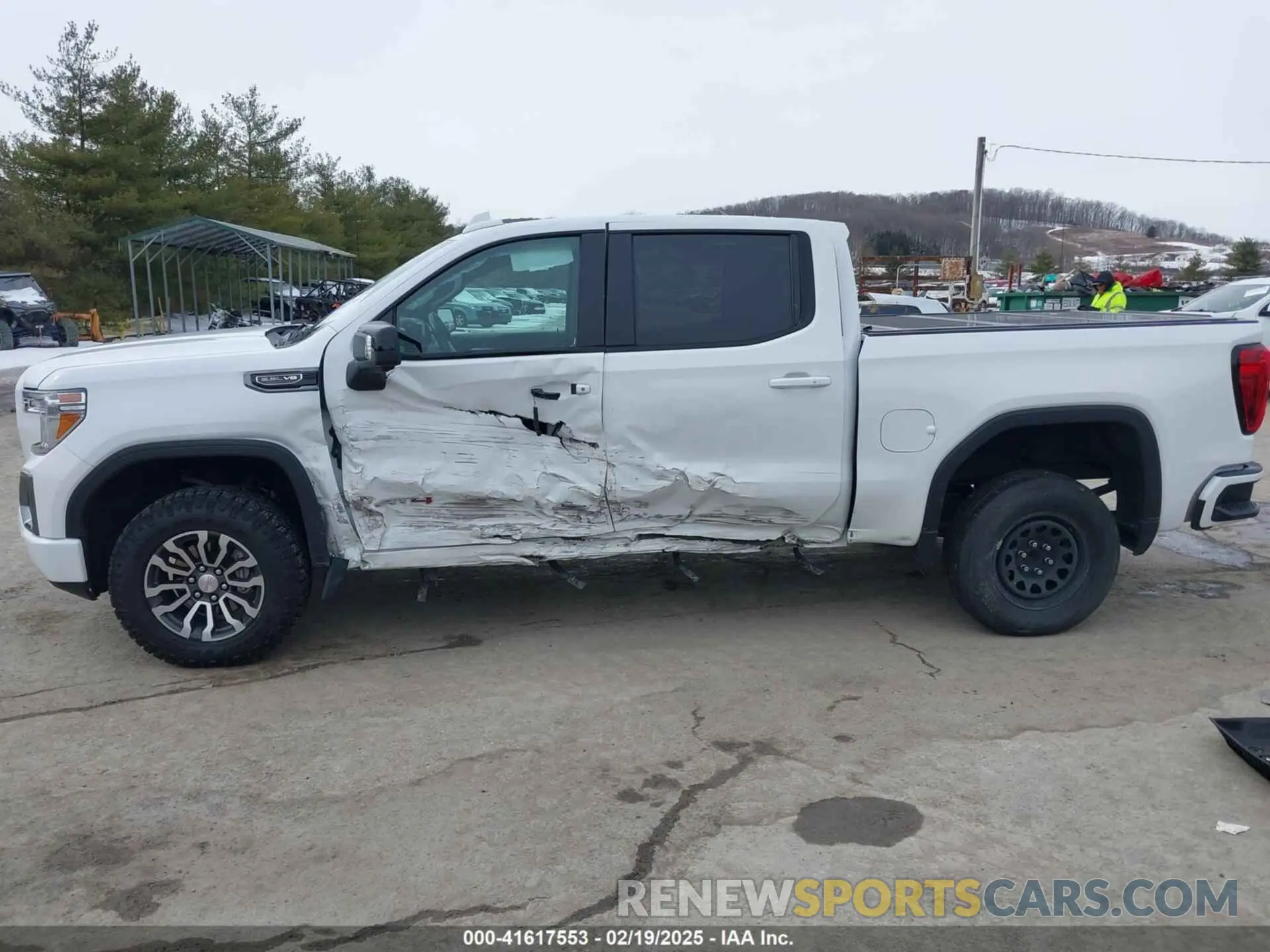 15 Photograph of a damaged car 1GTP9EED9MZ254983 GMC SIERRA 1500 2021