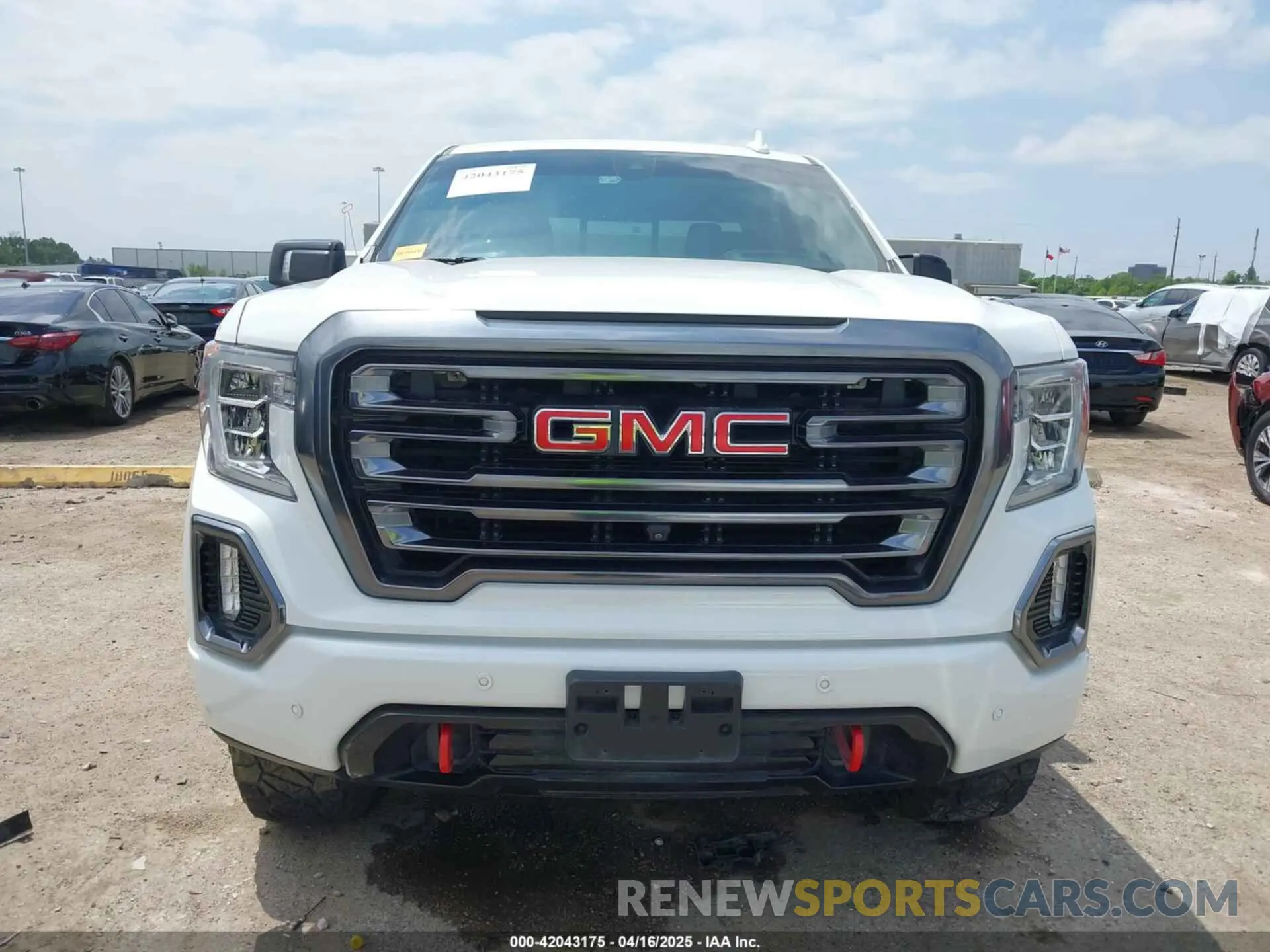 11 Photograph of a damaged car 1GTP9EEL1MZ331840 GMC SIERRA 1500 2021