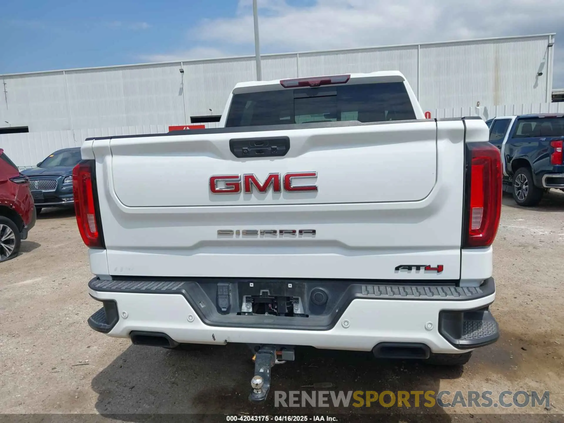 15 Photograph of a damaged car 1GTP9EEL1MZ331840 GMC SIERRA 1500 2021