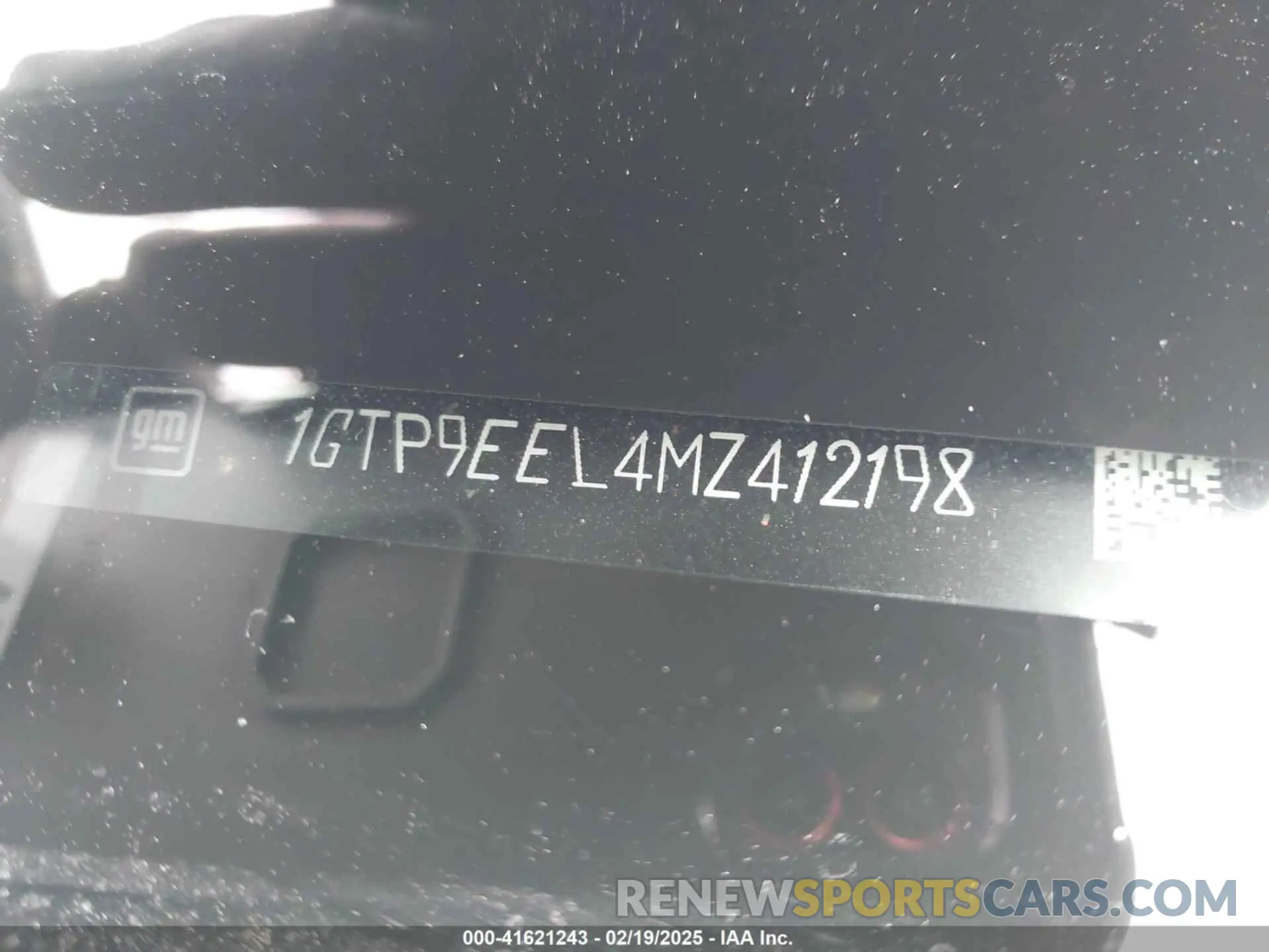 9 Photograph of a damaged car 1GTP9EEL4MZ412198 GMC SIERRA 1500 2021