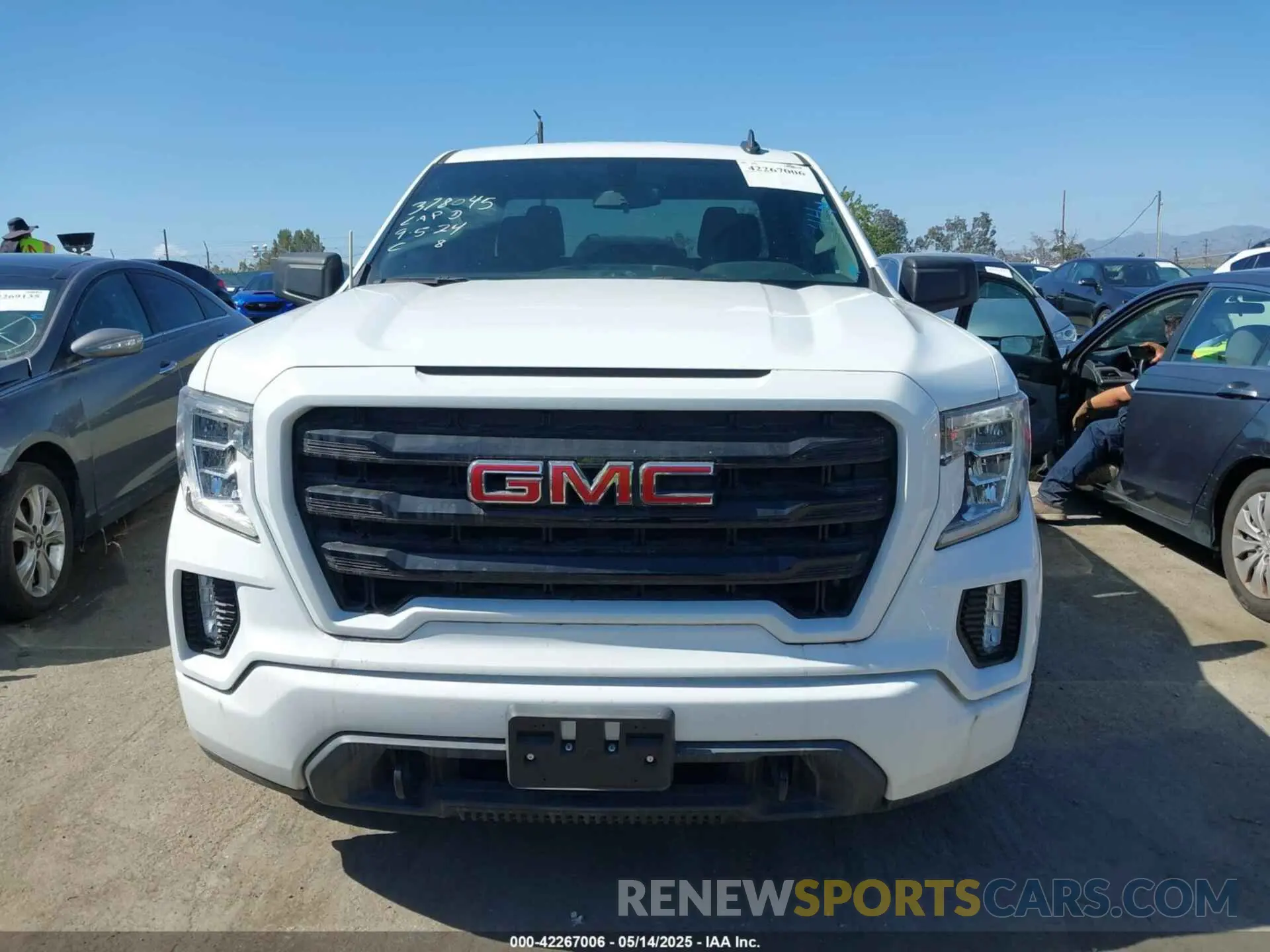 11 Photograph of a damaged car 1GTR8CEK6MZ225326 GMC SIERRA 1500 2021