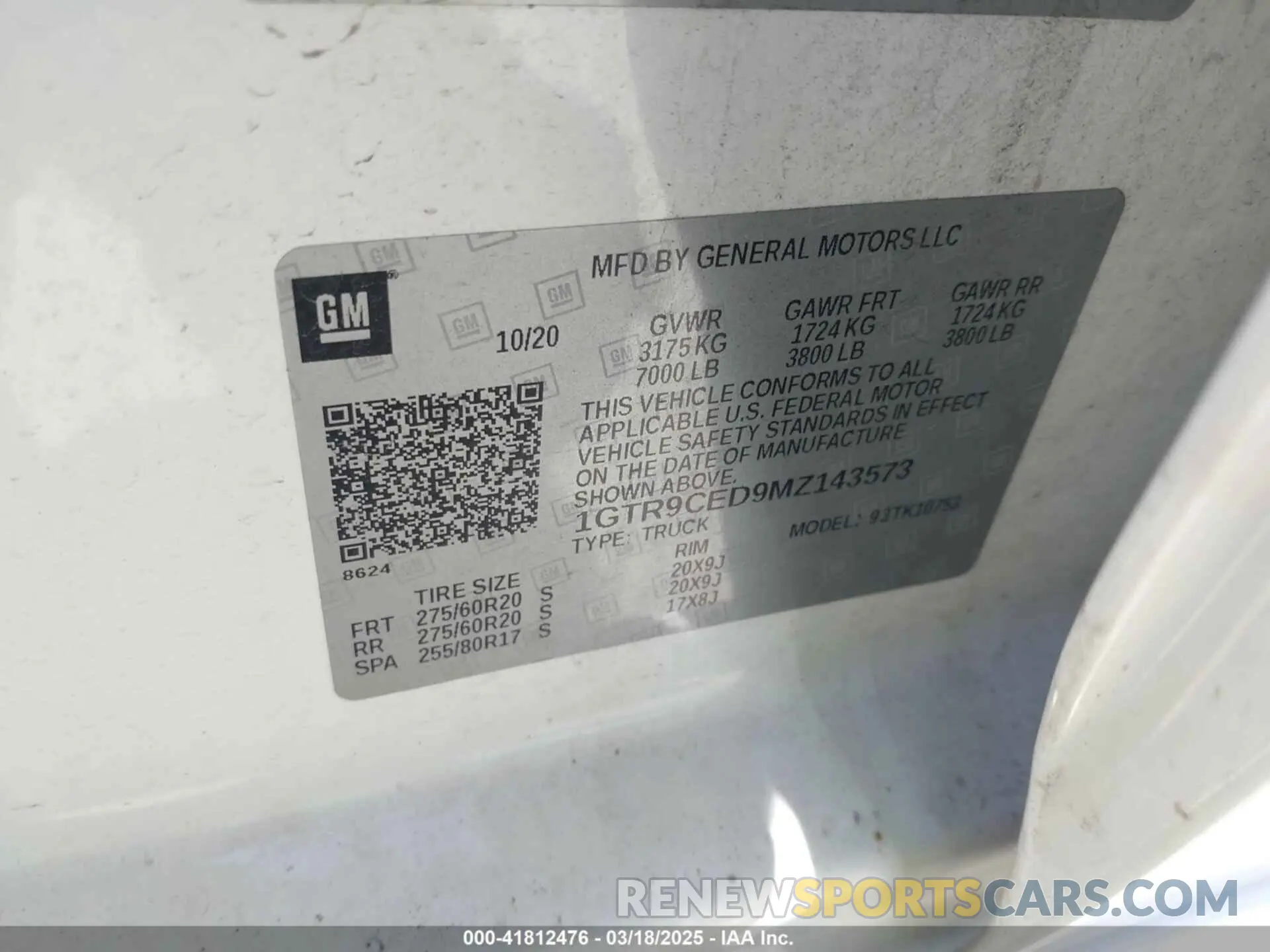 9 Photograph of a damaged car 1GTR9CED9MZ143573 GMC SIERRA 1500 2021