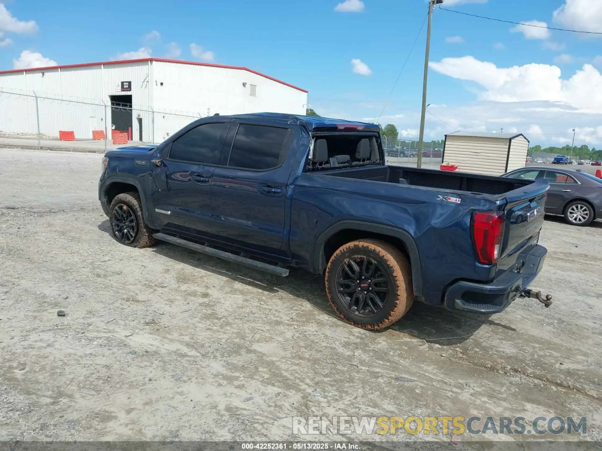 3 Photograph of a damaged car 1GTU9CED7MZ152072 GMC SIERRA 1500 2021