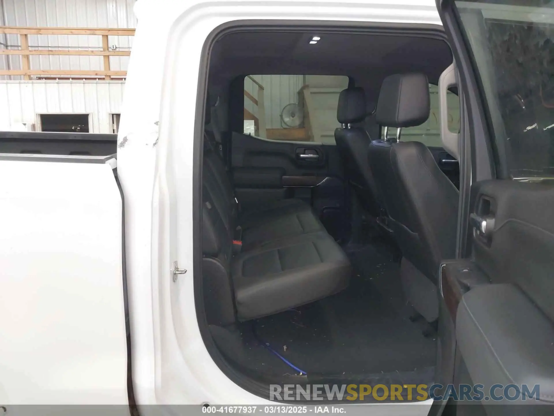 8 Photograph of a damaged car 1GTU9DEL9MZ130135 GMC SIERRA 1500 2021