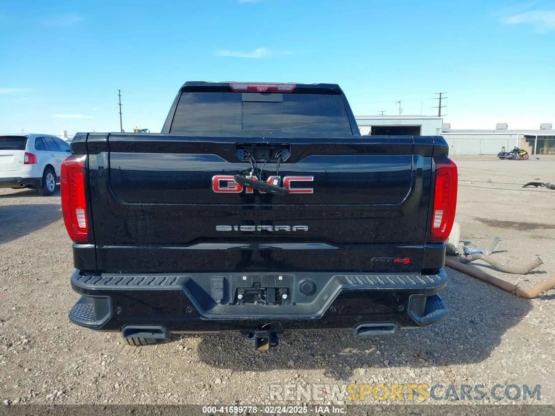 17 Photograph of a damaged car 1GTU9EETXMZ230606 GMC SIERRA 1500 2021