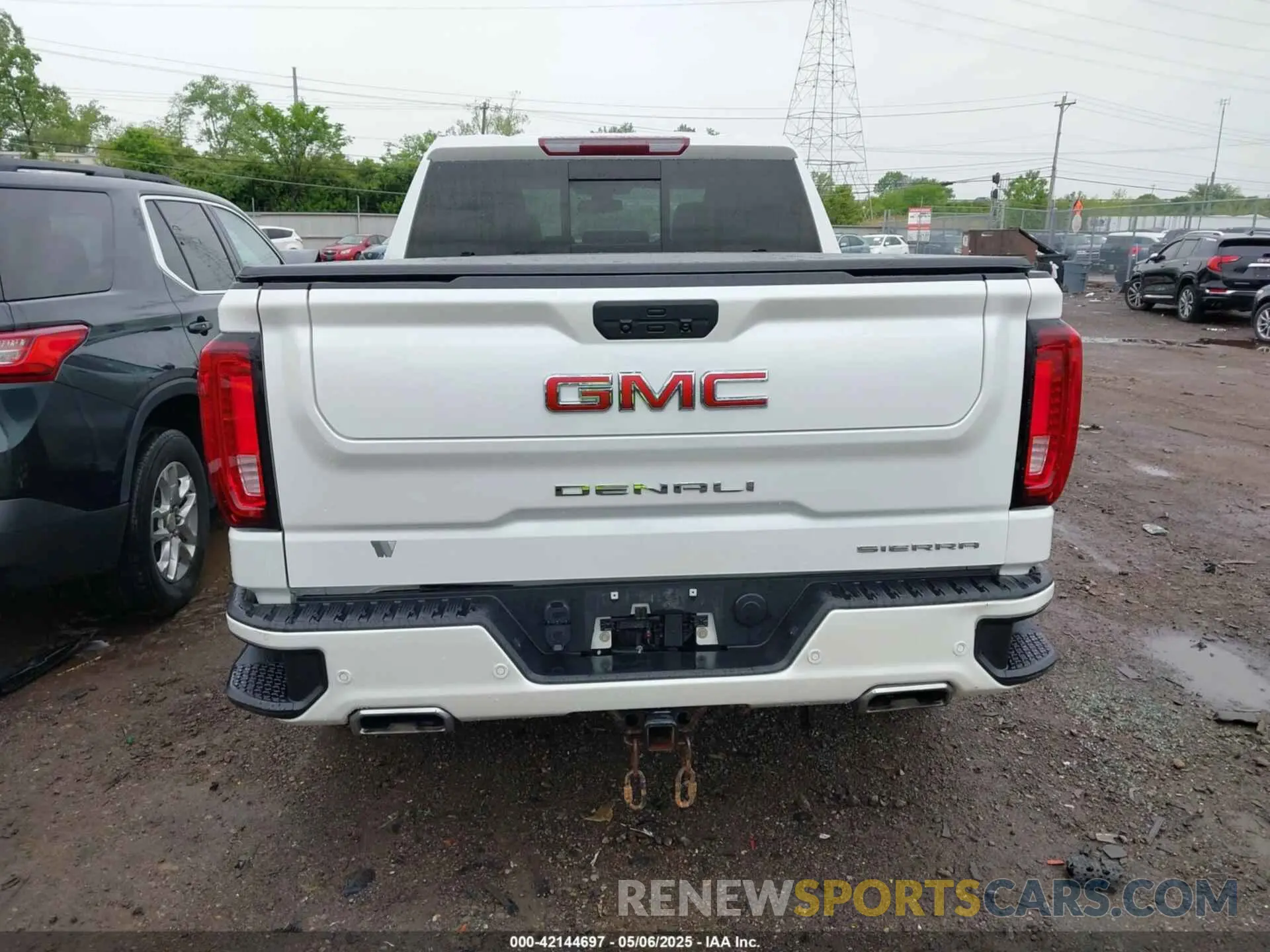 16 Photograph of a damaged car 1GTU9FED9MZ439656 GMC SIERRA 1500 2021