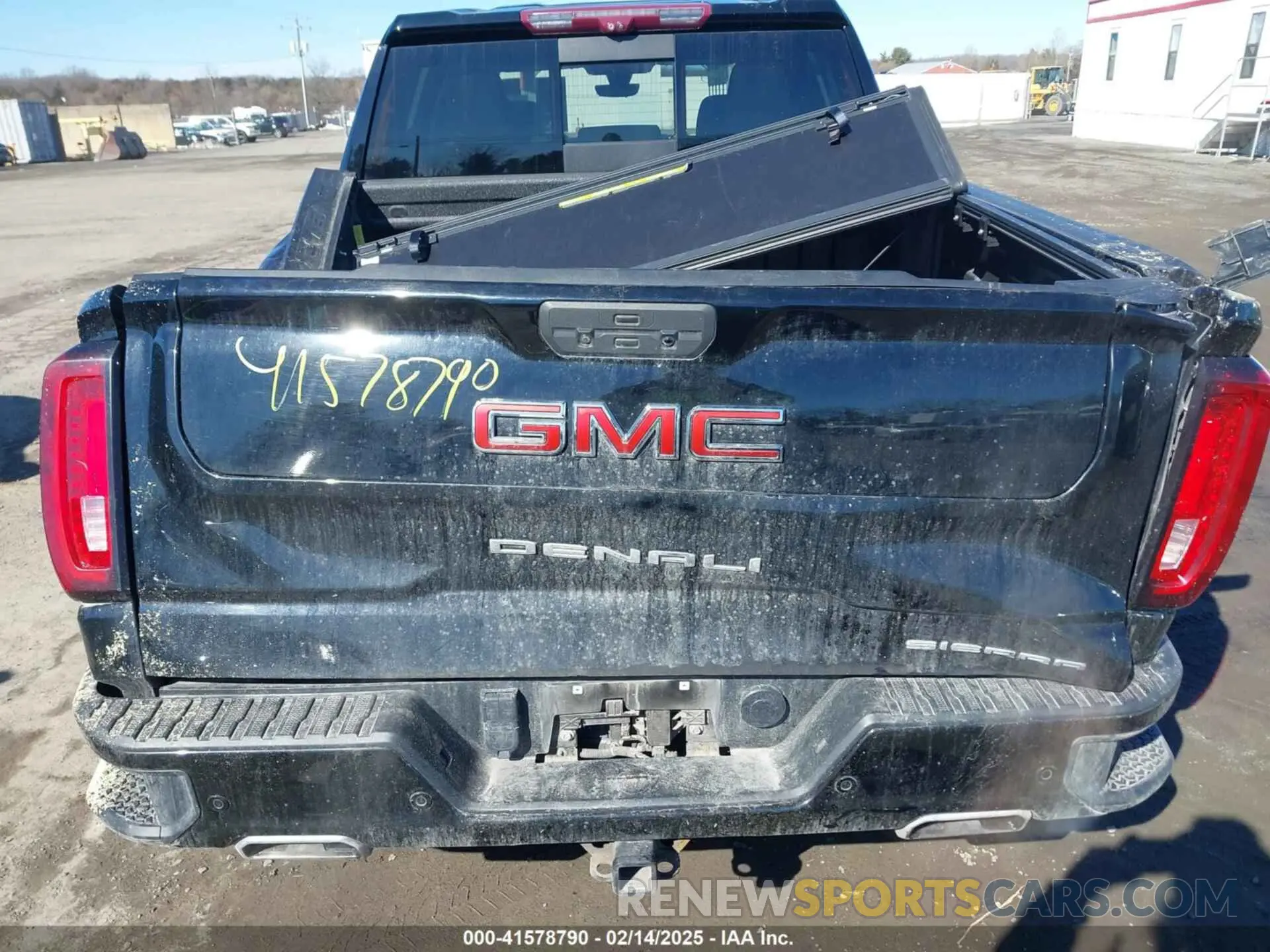 16 Photograph of a damaged car 1GTU9FEL1MZ245338 GMC SIERRA 1500 2021