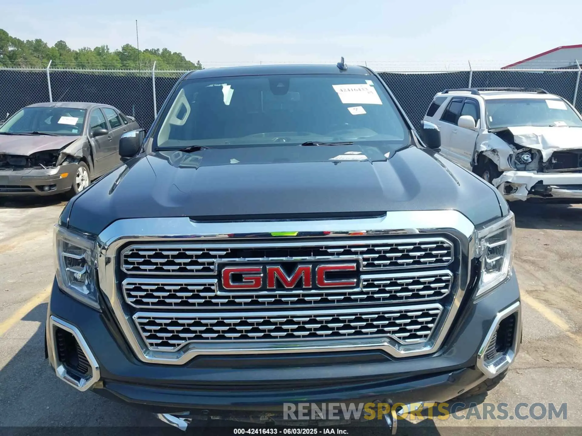 11 Photograph of a damaged car 1GTU9FEL2MZ444138 GMC SIERRA 1500 2021