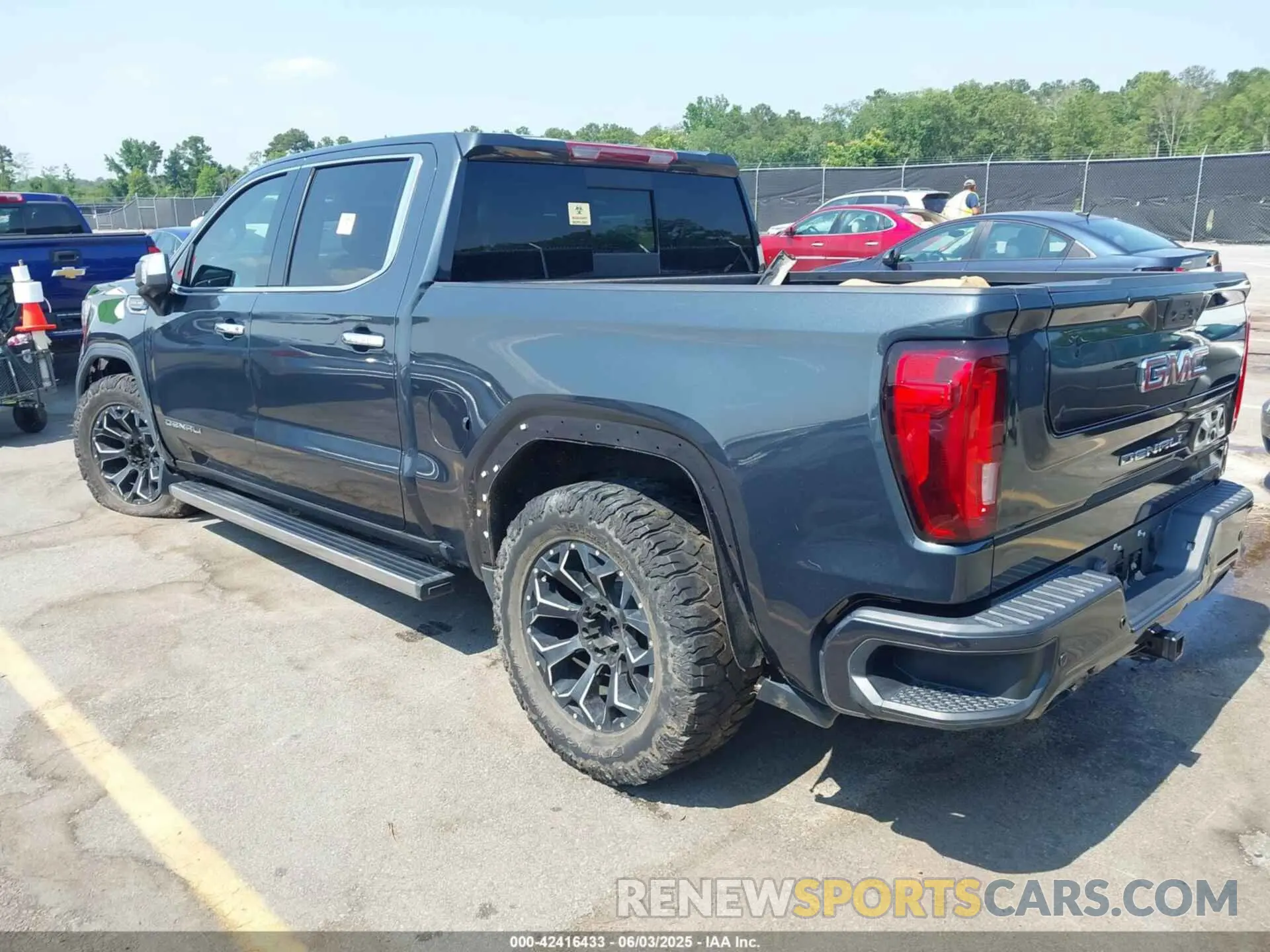 3 Photograph of a damaged car 1GTU9FEL2MZ444138 GMC SIERRA 1500 2021