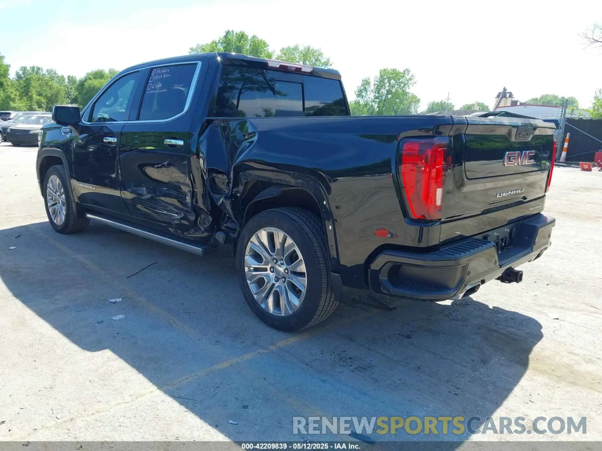 3 Photograph of a damaged car 1GTU9FEL4MZ253708 GMC SIERRA 1500 2021
