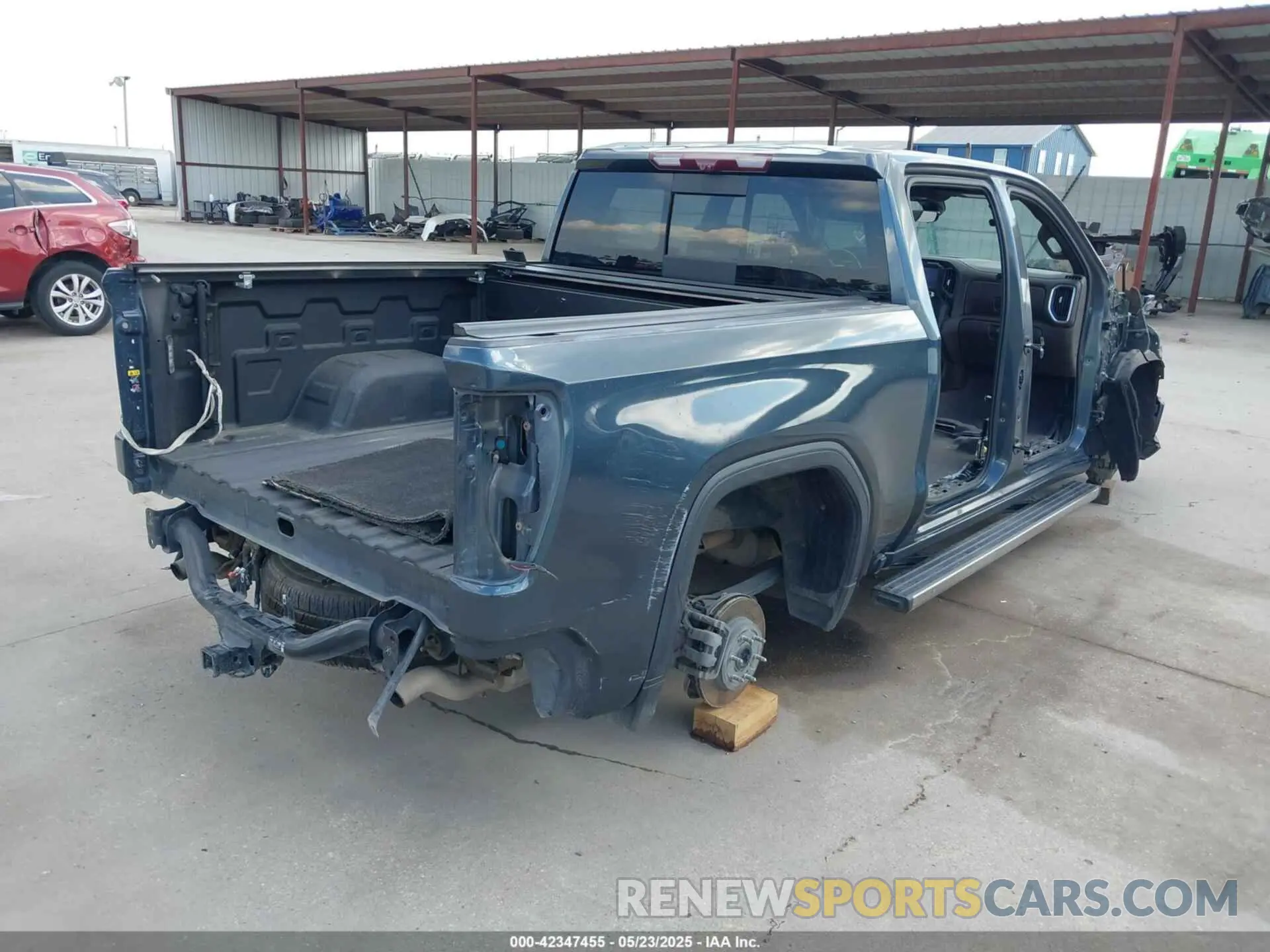 4 Photograph of a damaged car 1GTU9FEL7MZ303470 GMC SIERRA 1500 2021