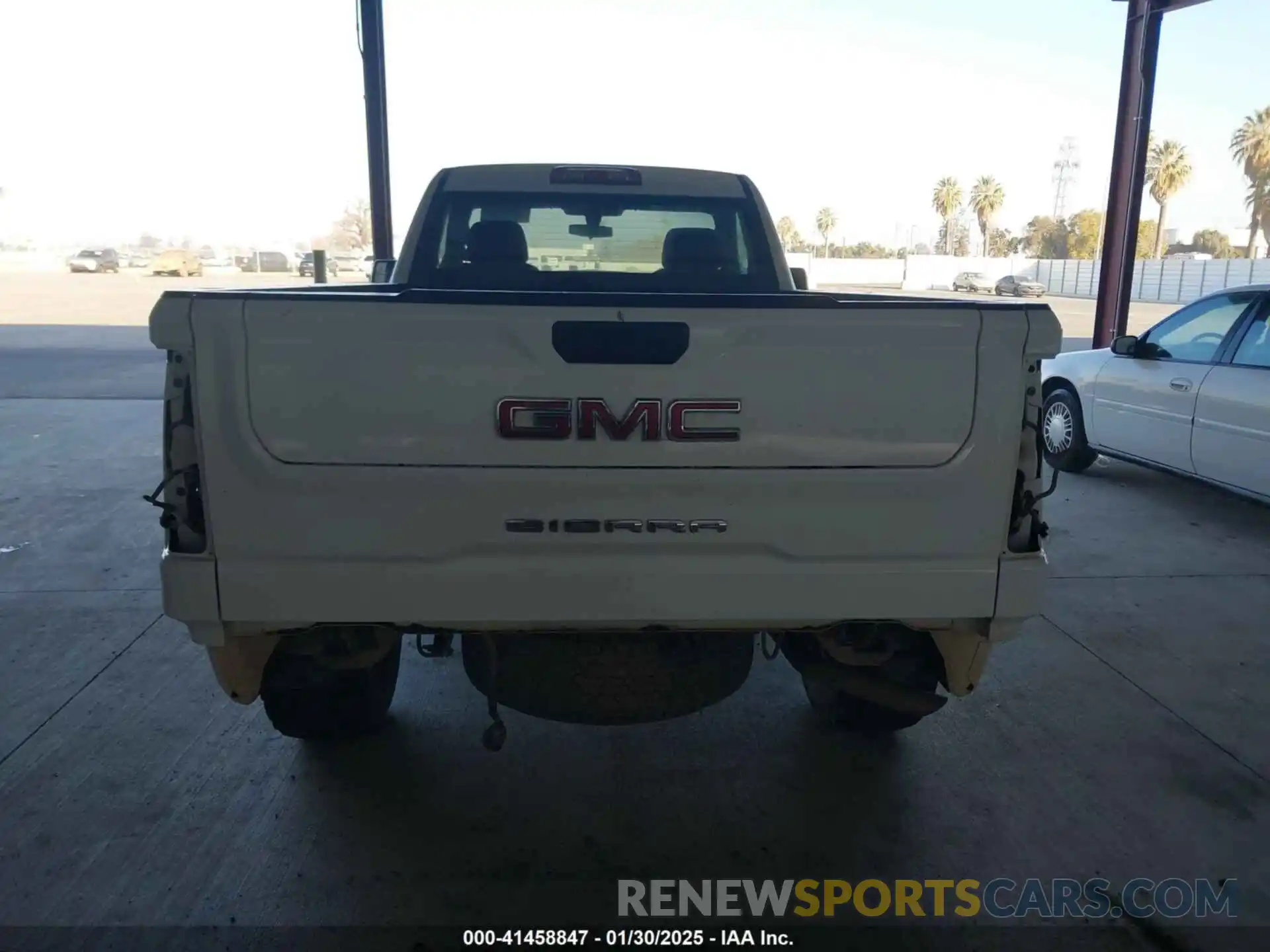 17 Photograph of a damaged car 3GTN8AEF1MG389458 GMC SIERRA 1500 2021