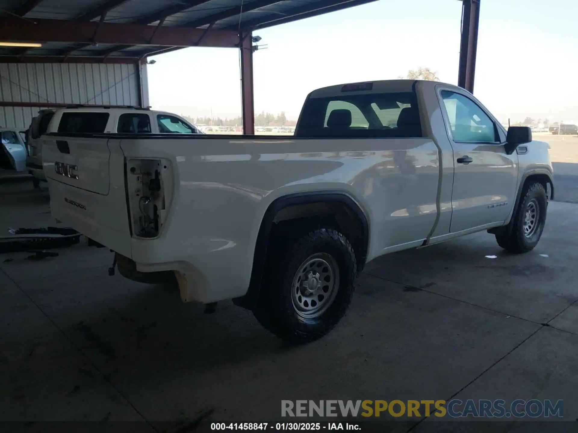 4 Photograph of a damaged car 3GTN8AEF1MG389458 GMC SIERRA 1500 2021