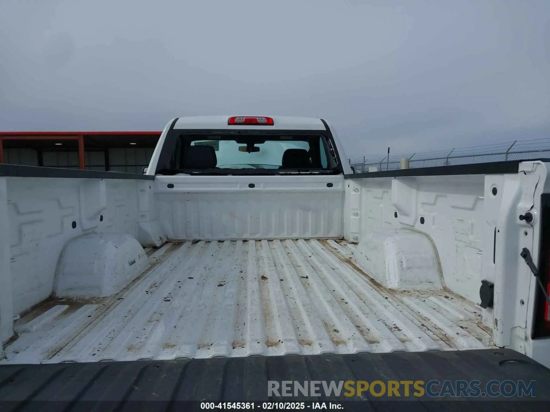 18 Photograph of a damaged car 3GTN8AEF4MG199461 GMC SIERRA 1500 2021