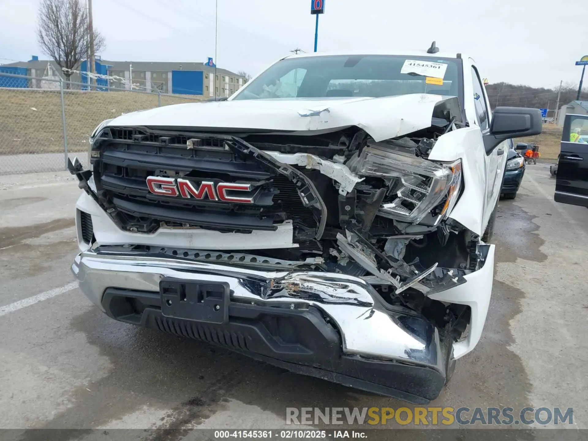 6 Photograph of a damaged car 3GTN8AEF4MG199461 GMC SIERRA 1500 2021