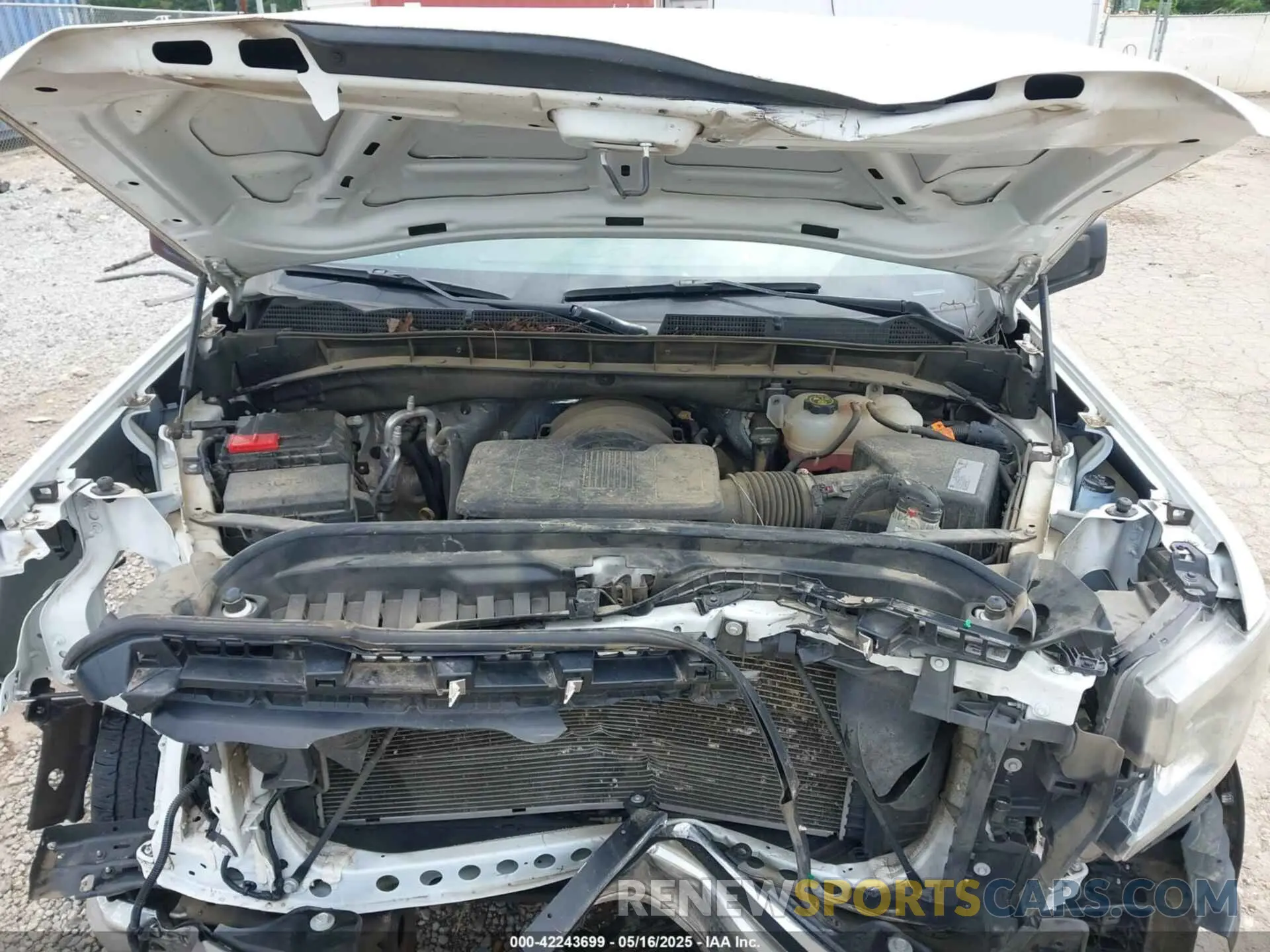 10 Photograph of a damaged car 3GTN8AEF4MG225203 GMC SIERRA 1500 2021