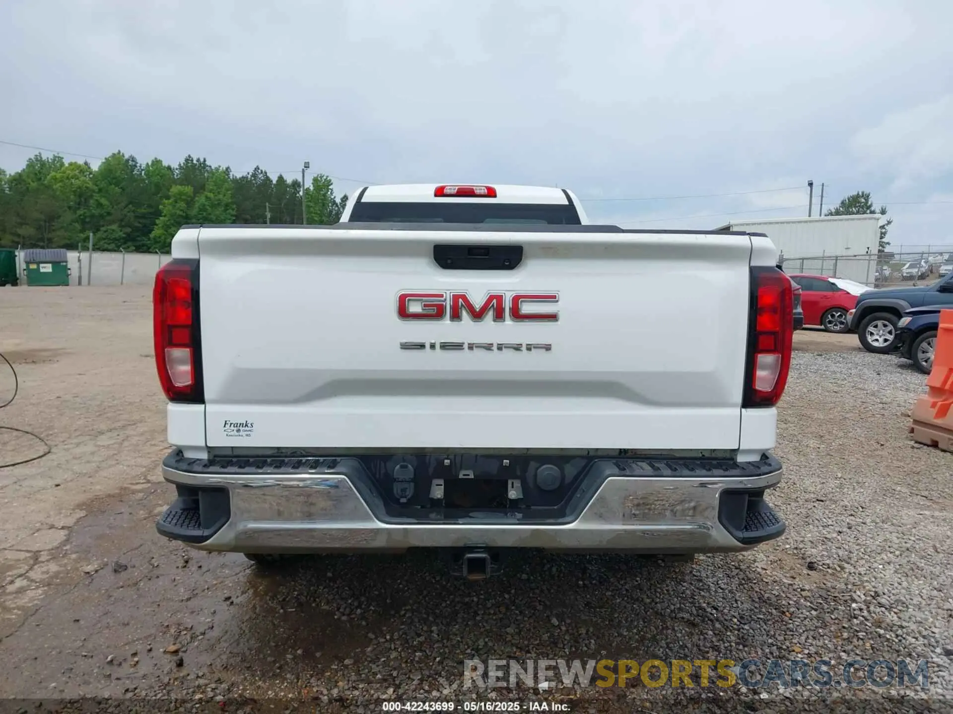 19 Photograph of a damaged car 3GTN8AEF4MG225203 GMC SIERRA 1500 2021