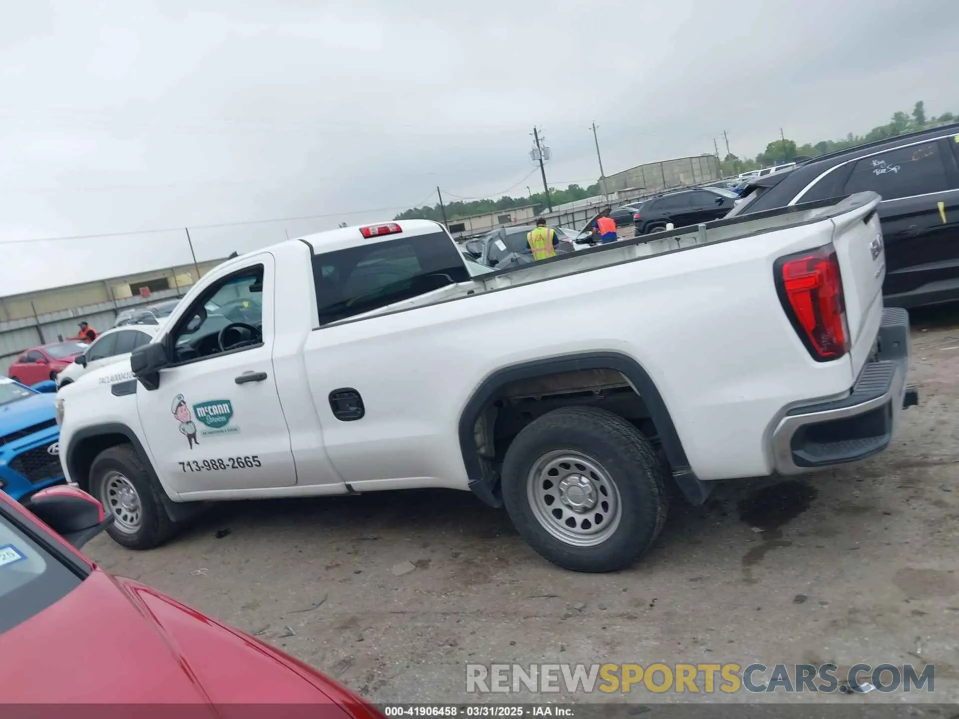 14 Photograph of a damaged car 3GTN8AEH1MG291368 GMC SIERRA 1500 2021